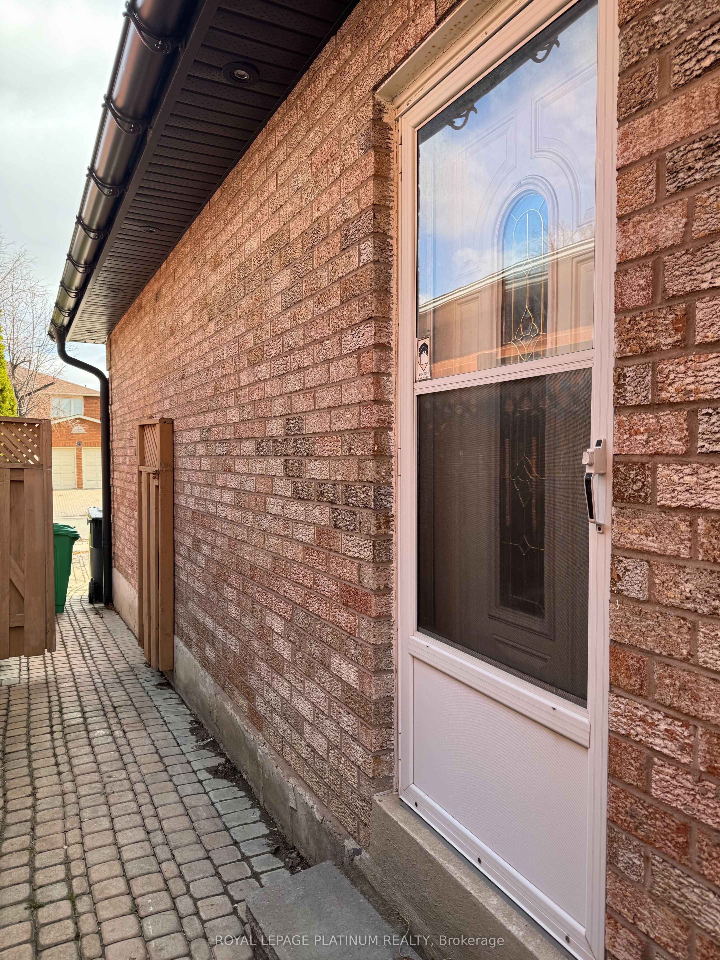 60 Brookfield Court Property Photo 24