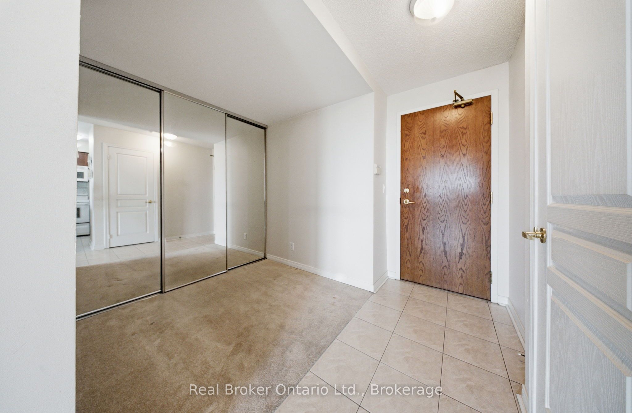 4879 Kimbermount Avenue 902 Property Photo 6