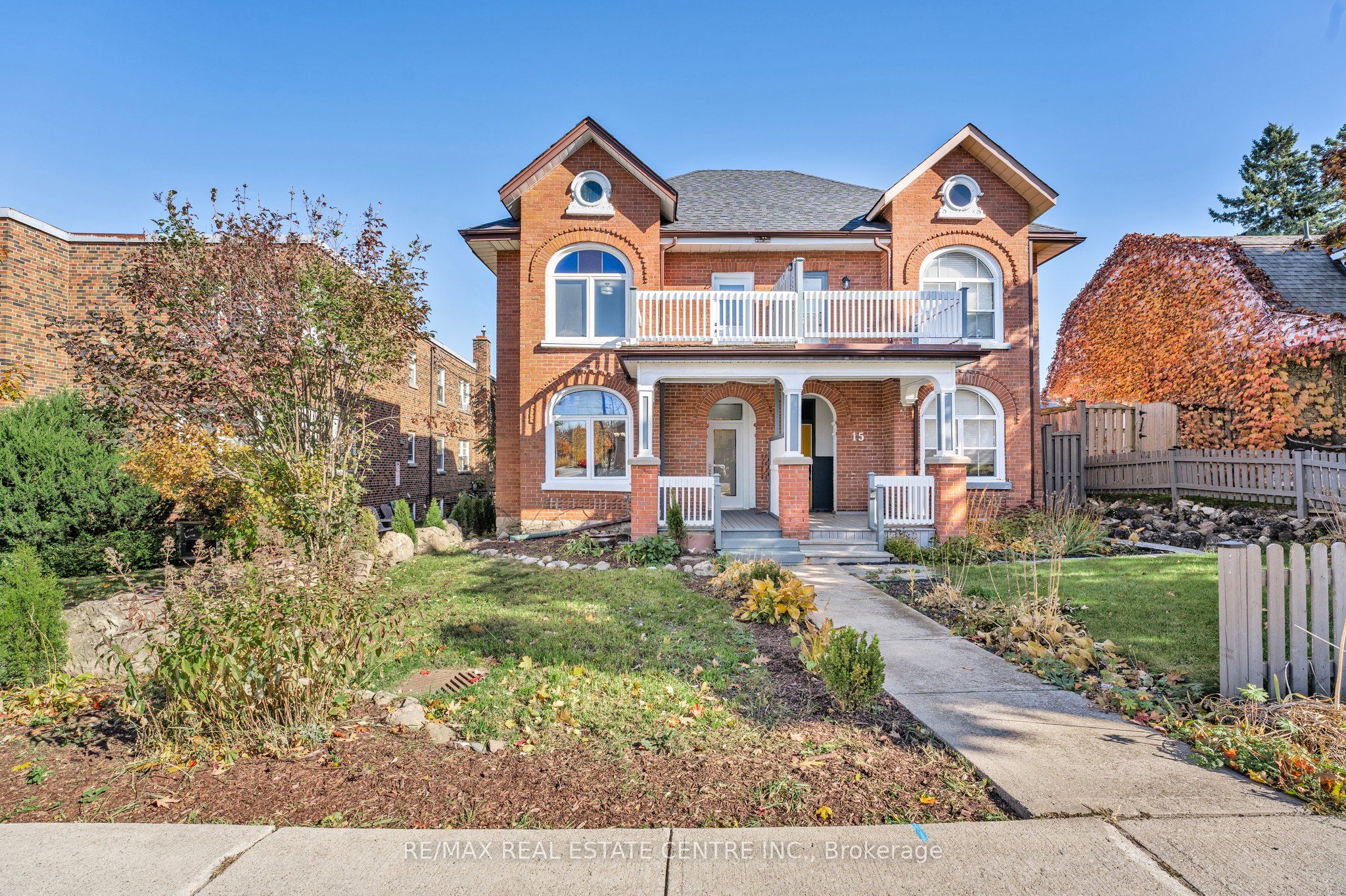 17 First Street Property Photo 1