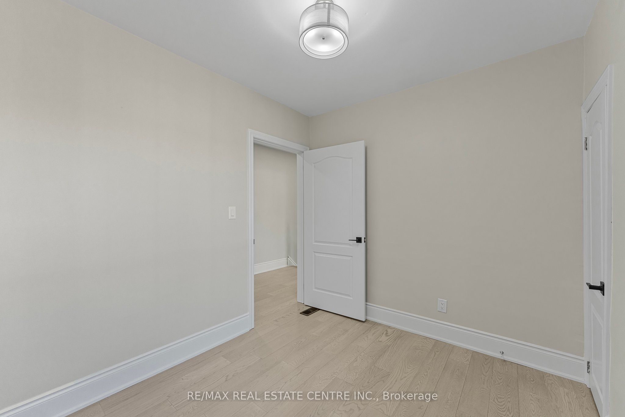 17 First Street Property Photo 34