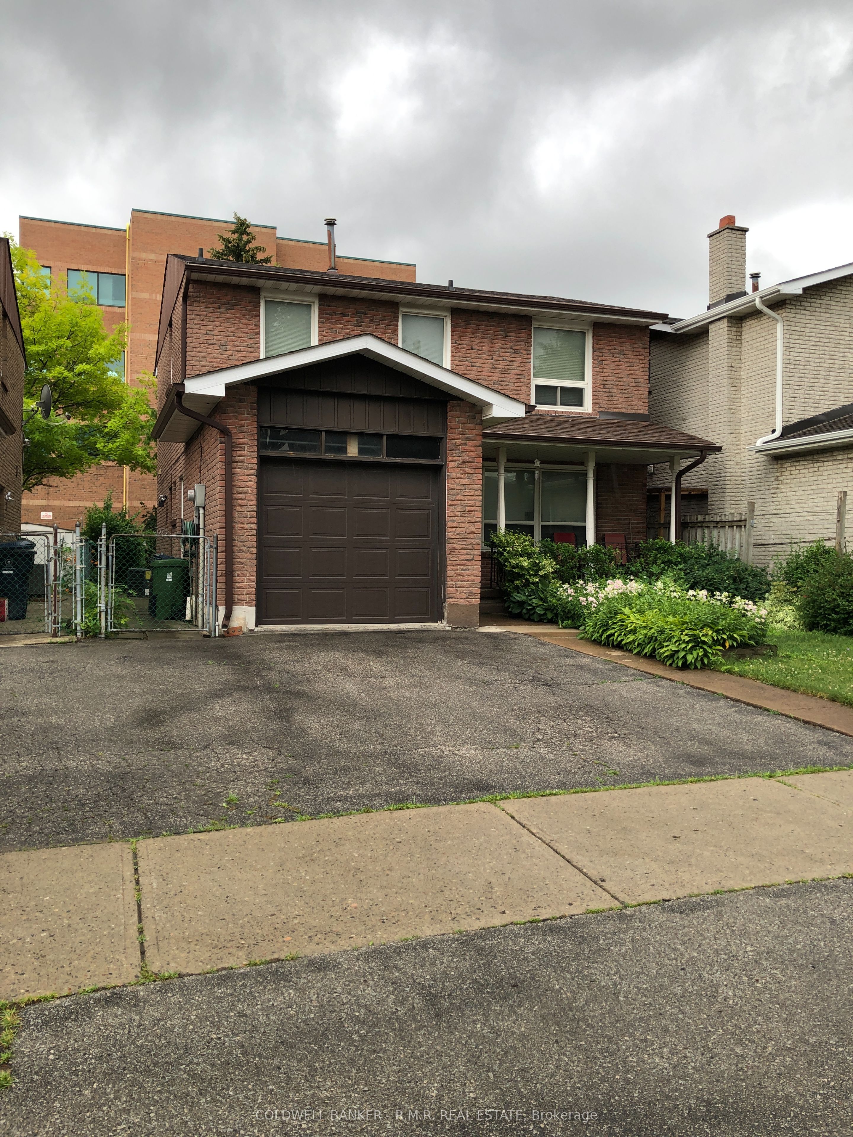 5 Brownridge Crescent Property Photo 2