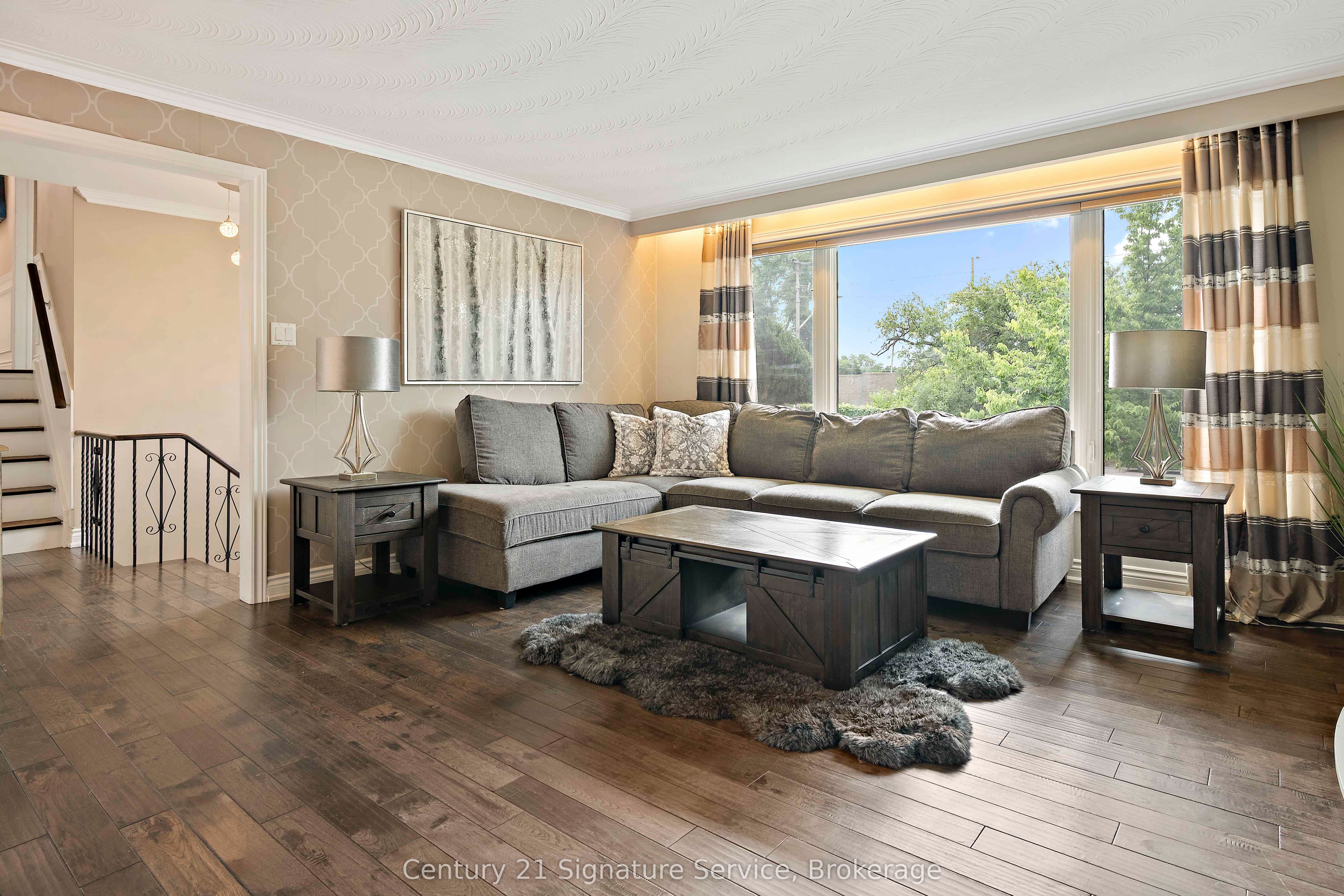 1563 Brentano Boulevard Property Photo 6