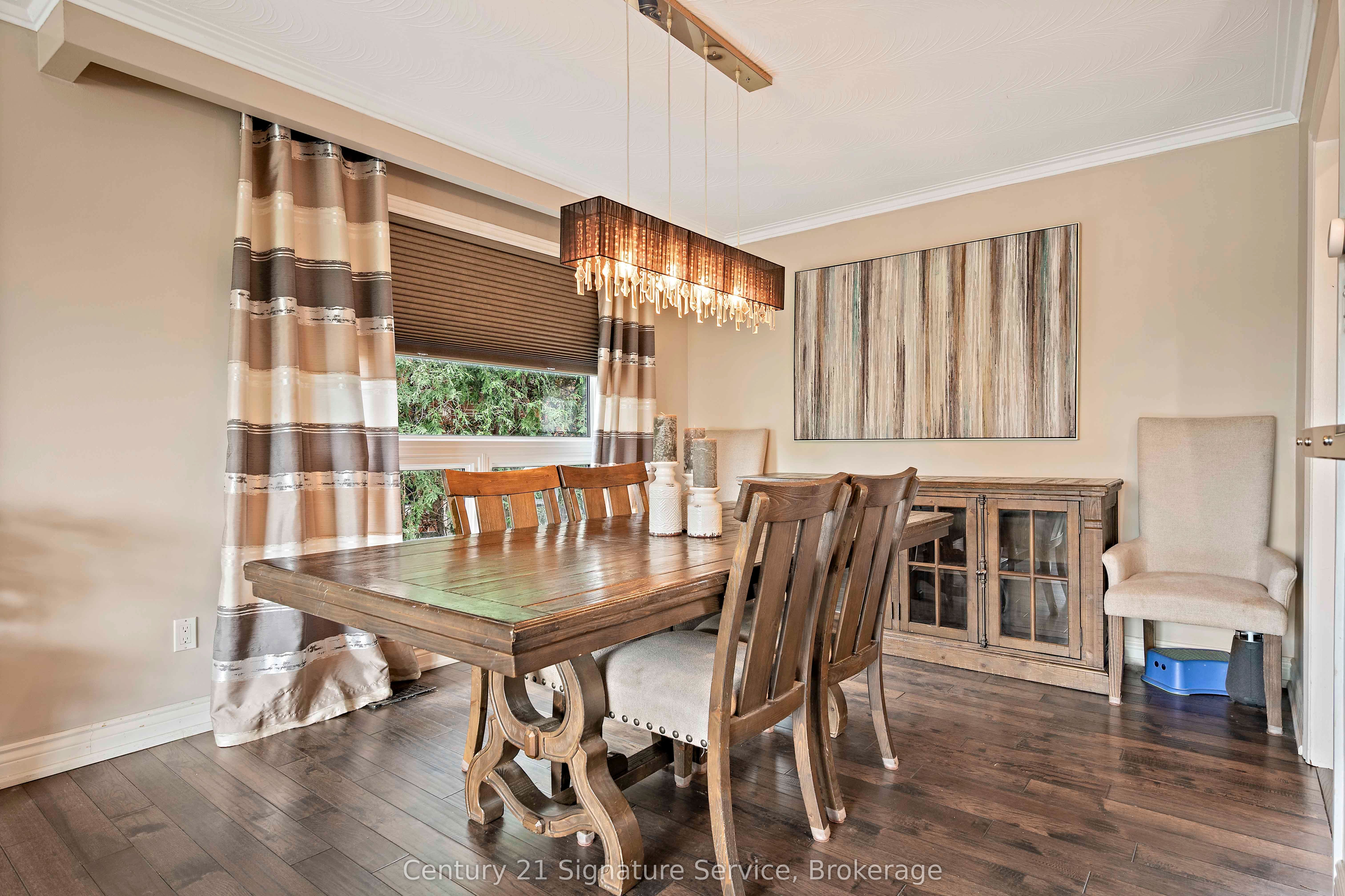 1563 Brentano Boulevard Property Photo 8