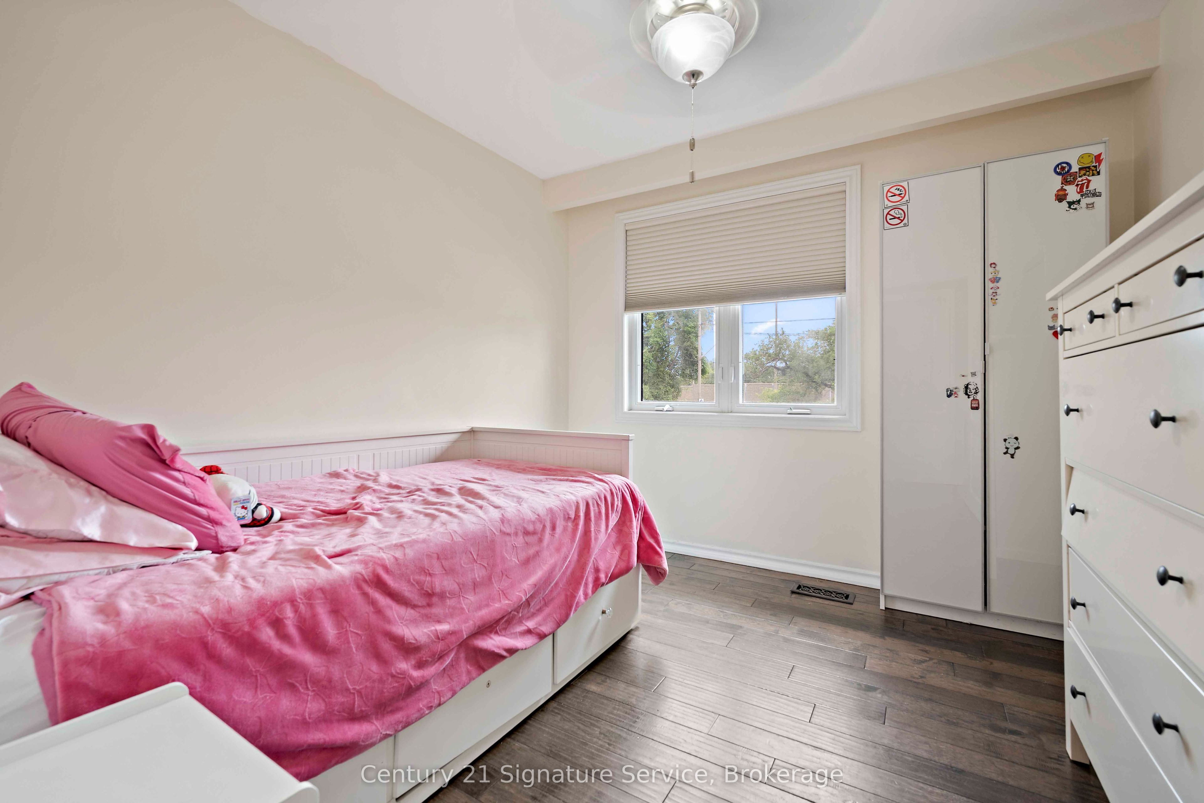 1563 Brentano Boulevard Property Photo 13