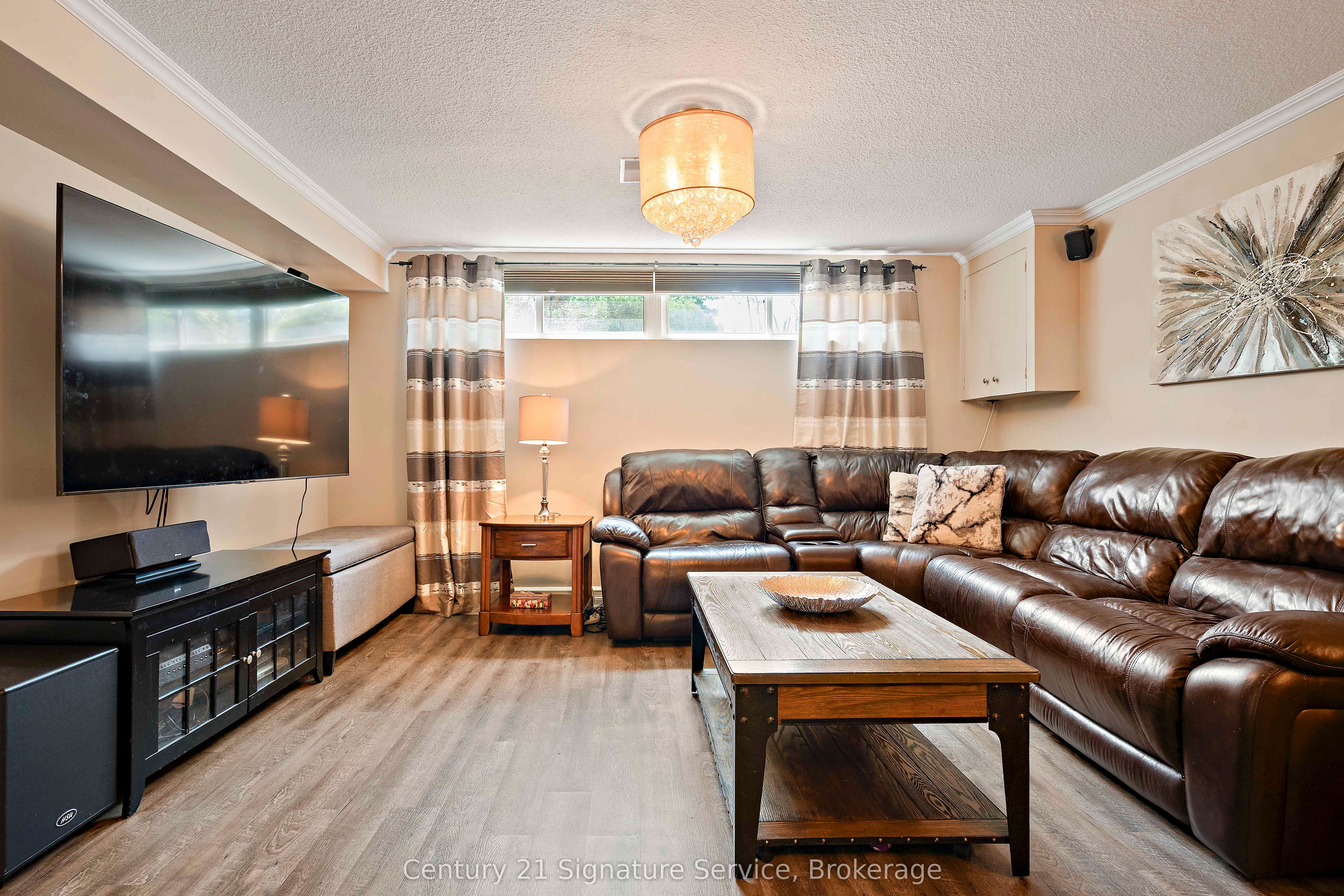1563 Brentano Boulevard Property Photo 20