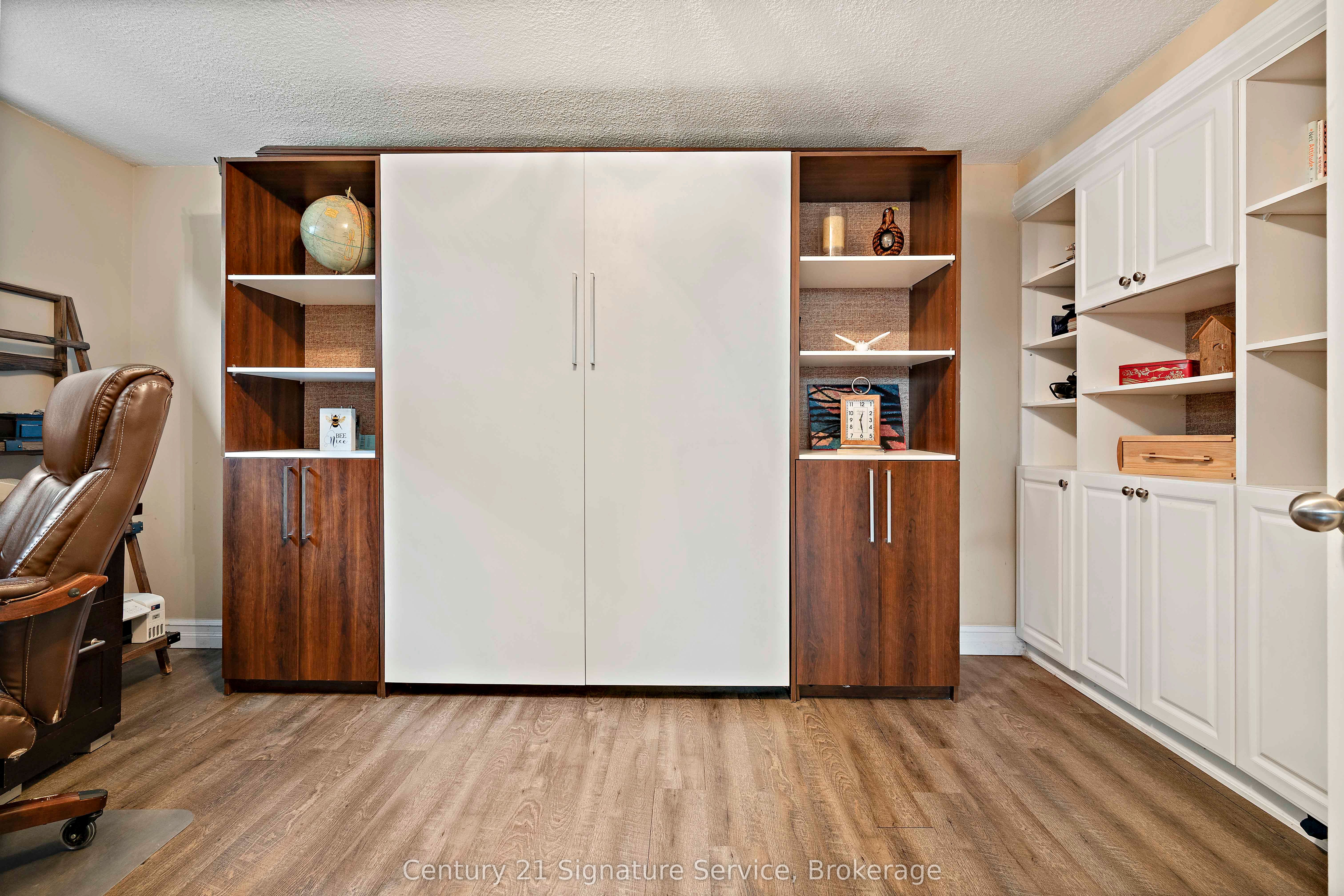 1563 Brentano Boulevard Property Photo 22
