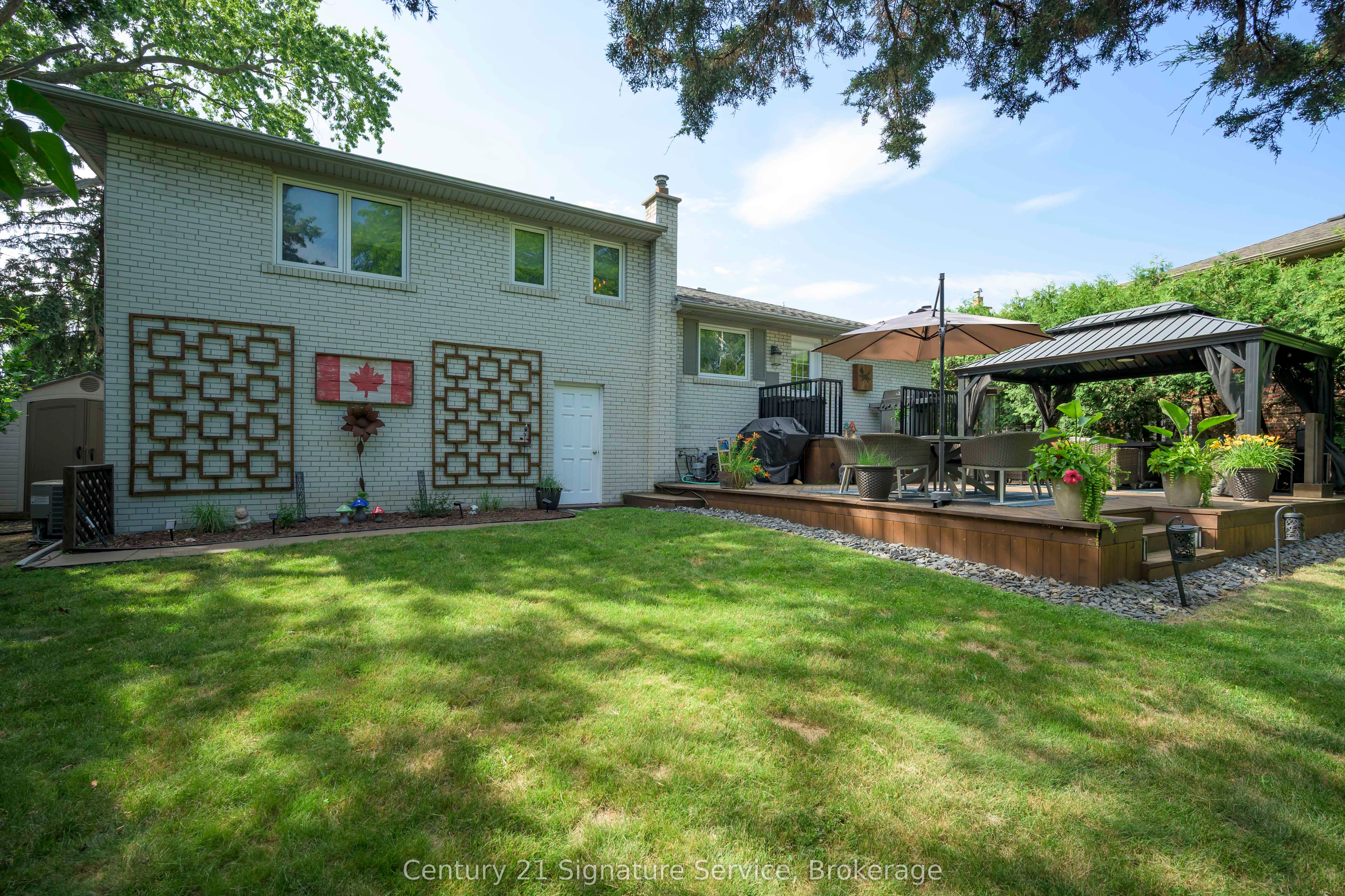 1563 Brentano Boulevard Property Photo 27