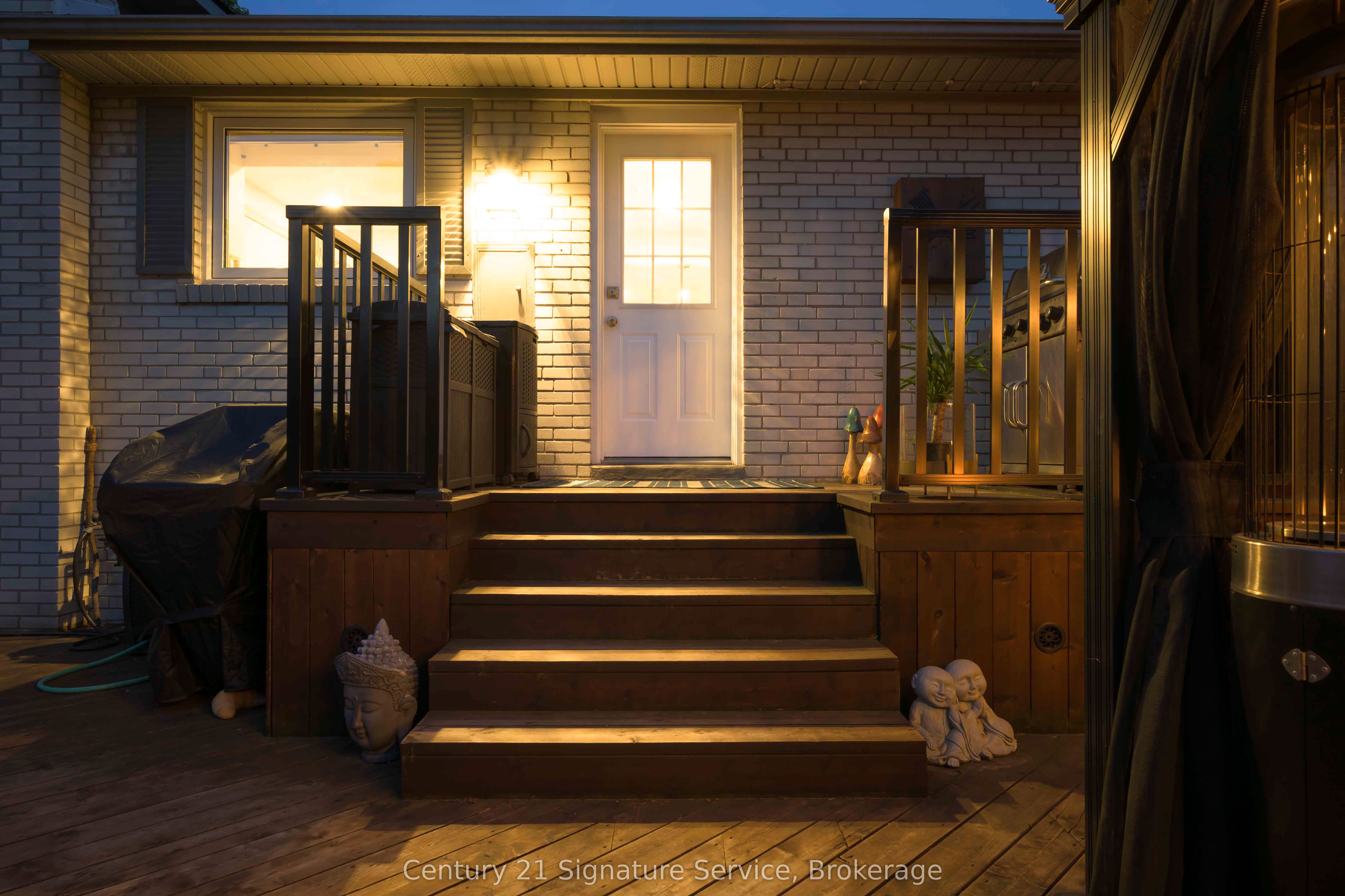 1563 Brentano Boulevard Property Photo 30