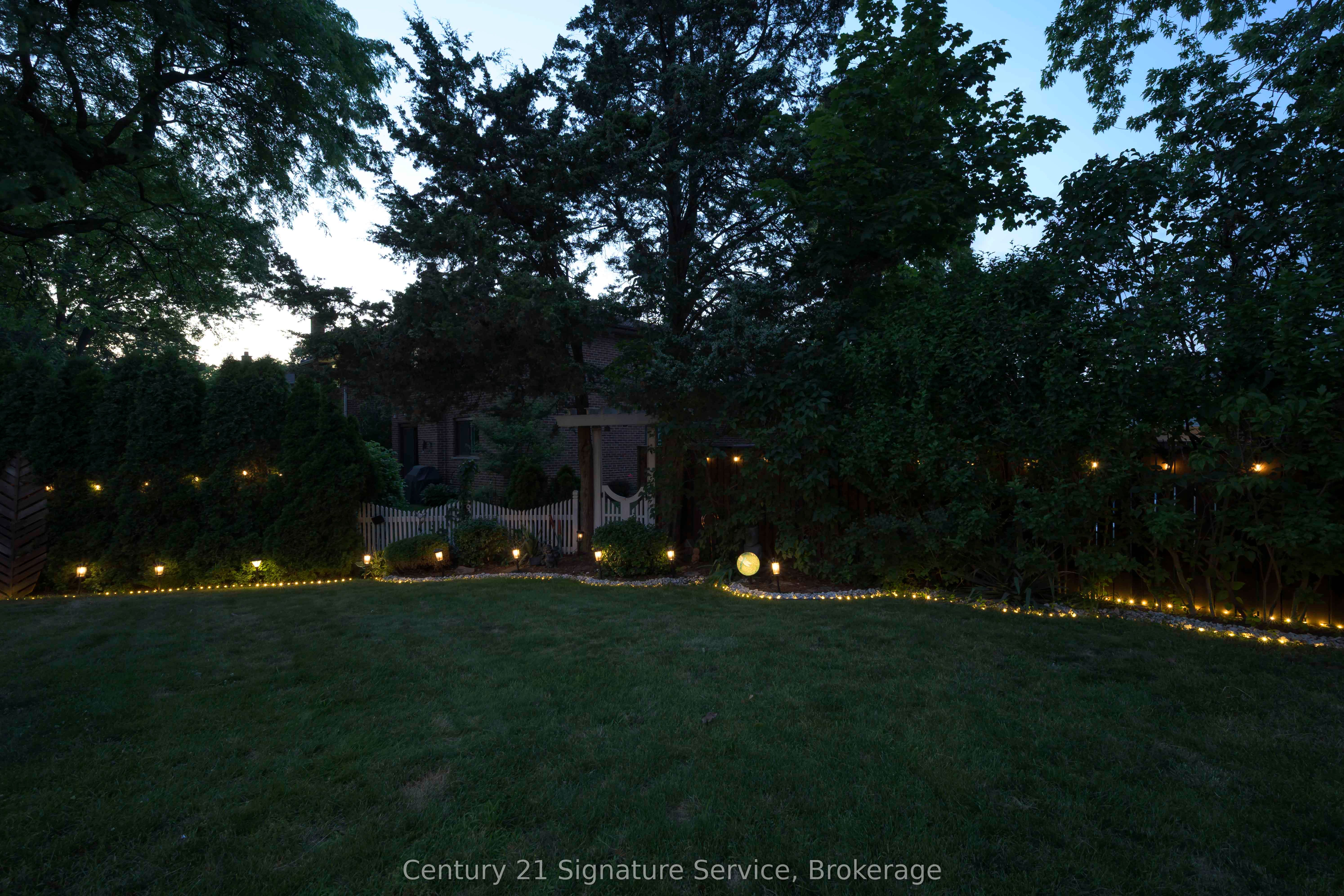1563 Brentano Boulevard Property Photo 36