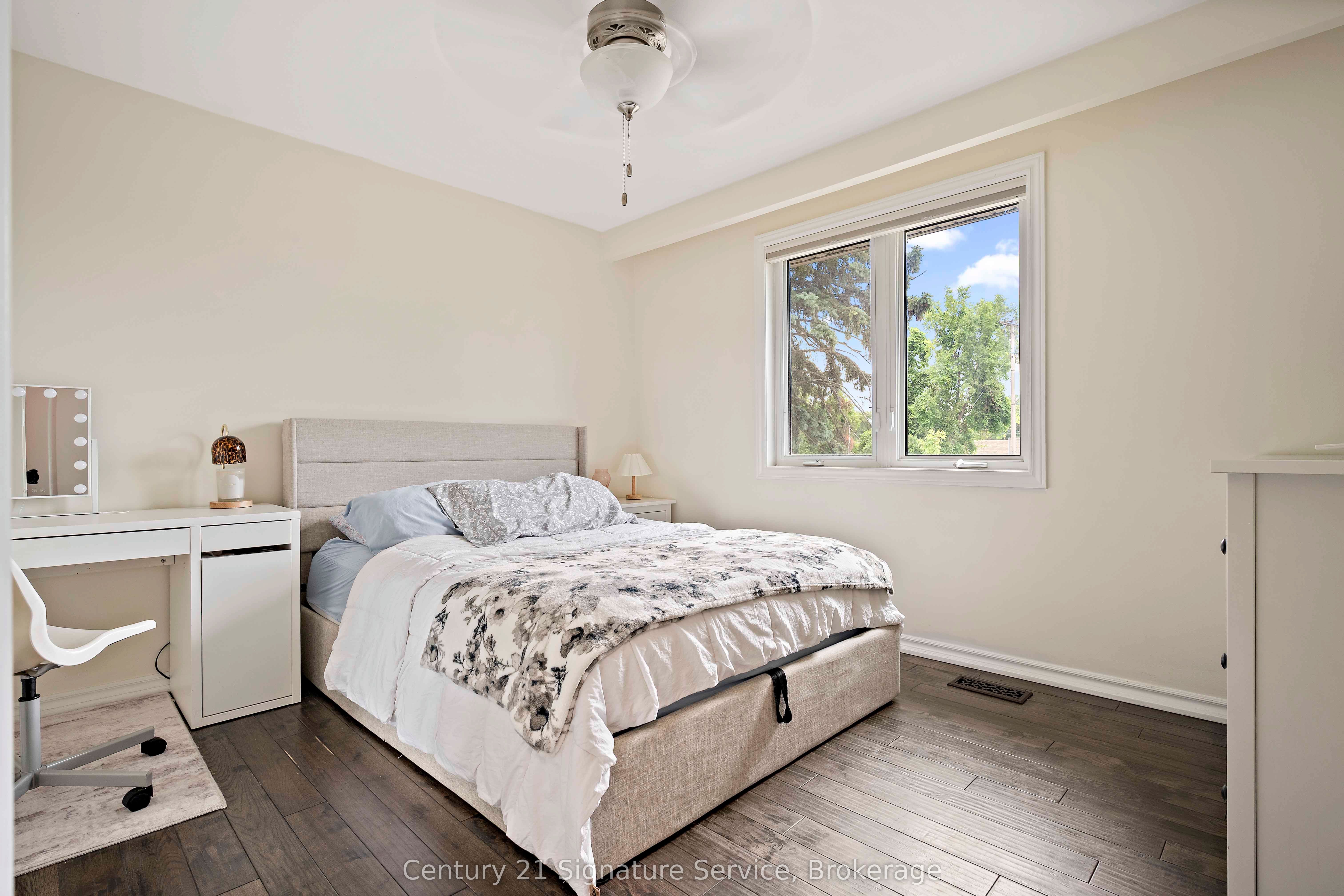 1563 Brentano Boulevard Property Photo 39