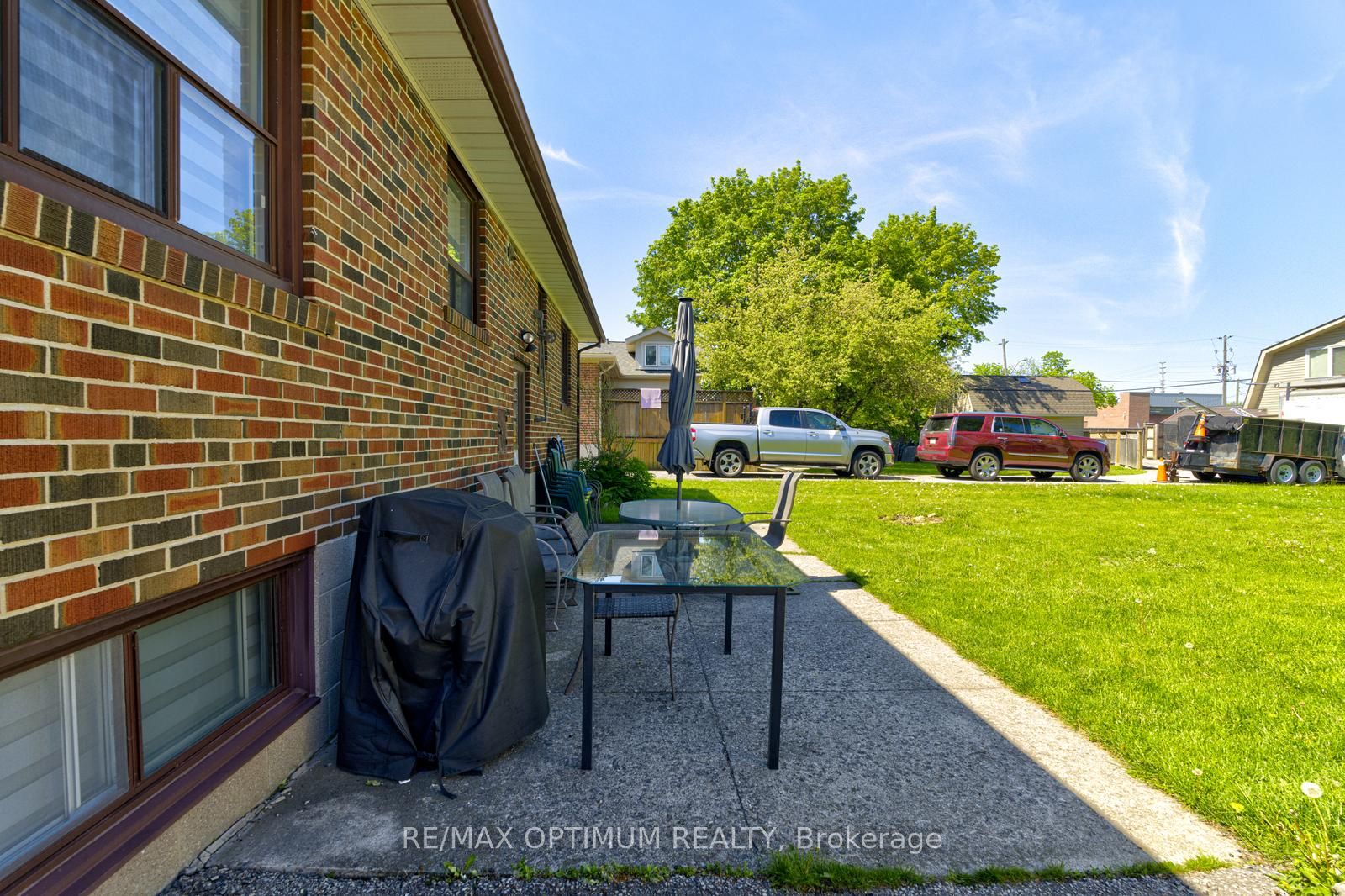 1747 Coram Crescent Property Photo 40