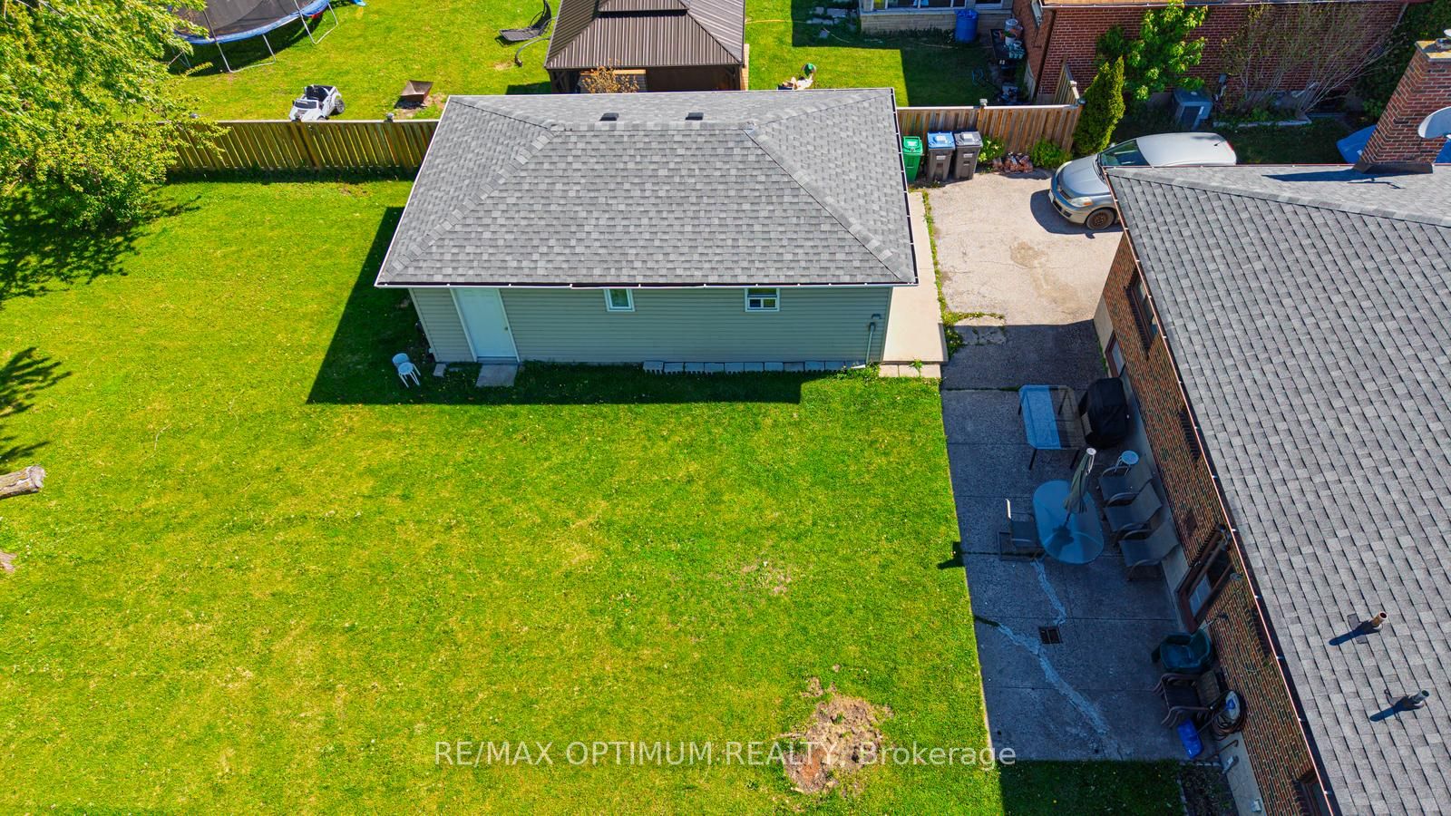 1747 Coram Crescent Property Photo 44