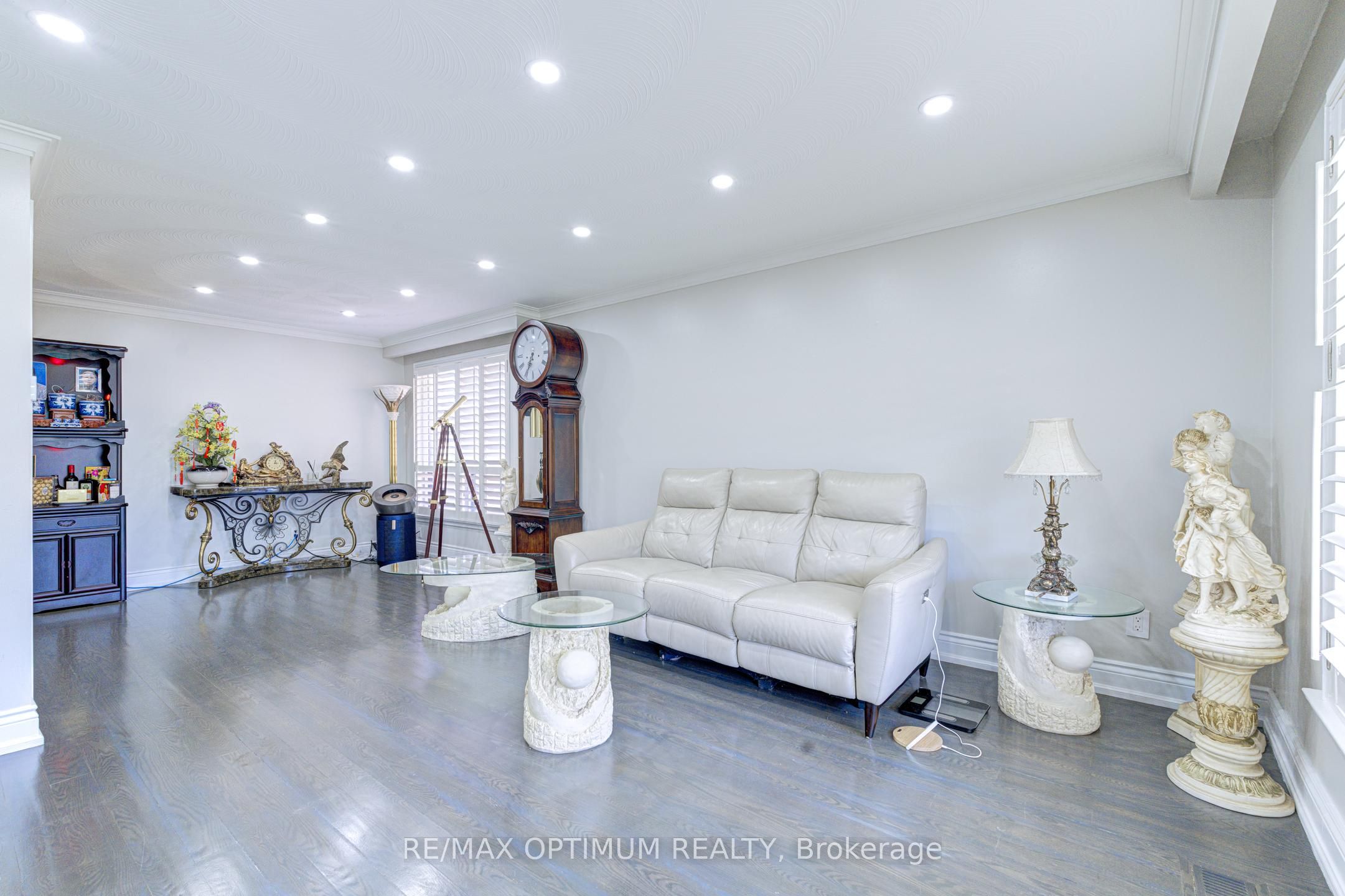 6 Evernby Boulevard Property Photo 8