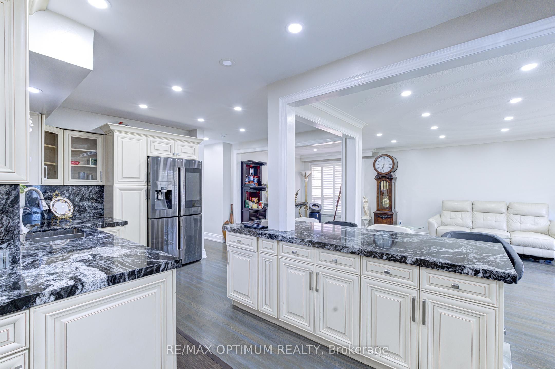 6 Evernby Boulevard Property Photo 12