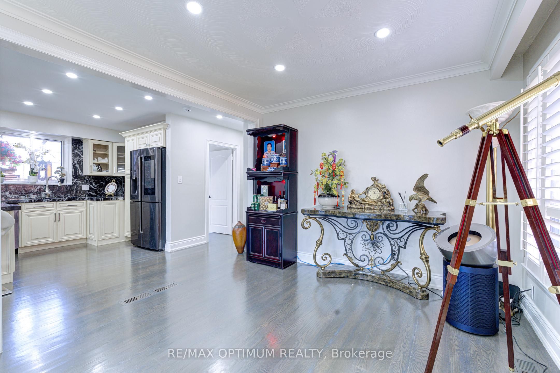 6 Evernby Boulevard Property Photo 13