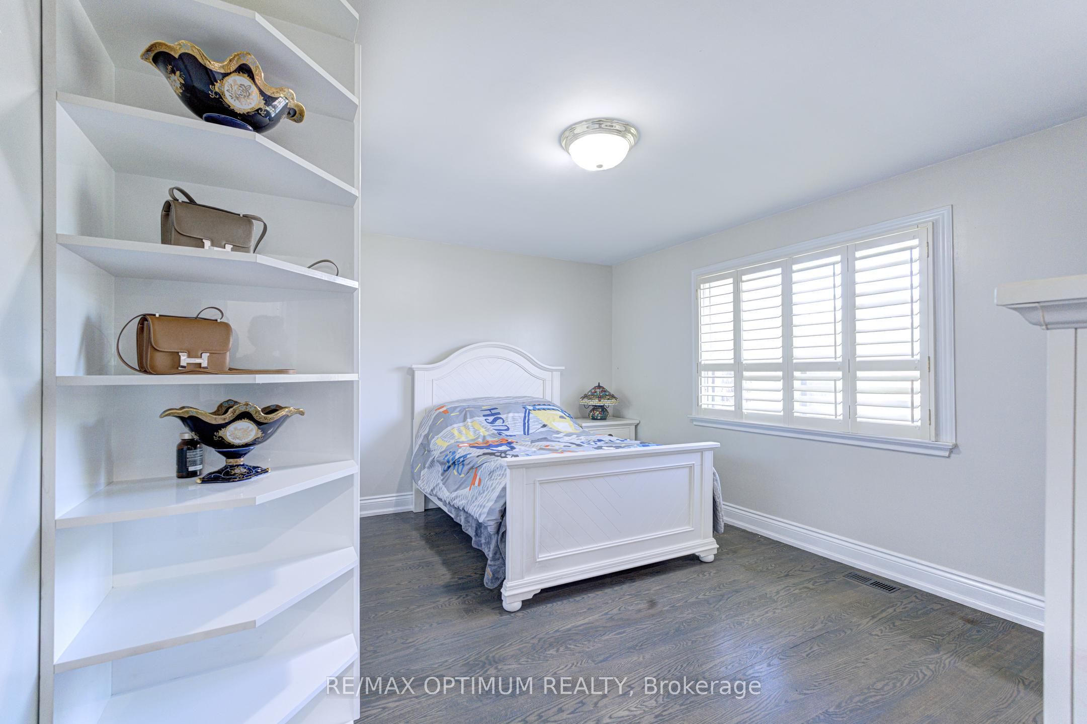 6 Evernby Boulevard Property Photo 16
