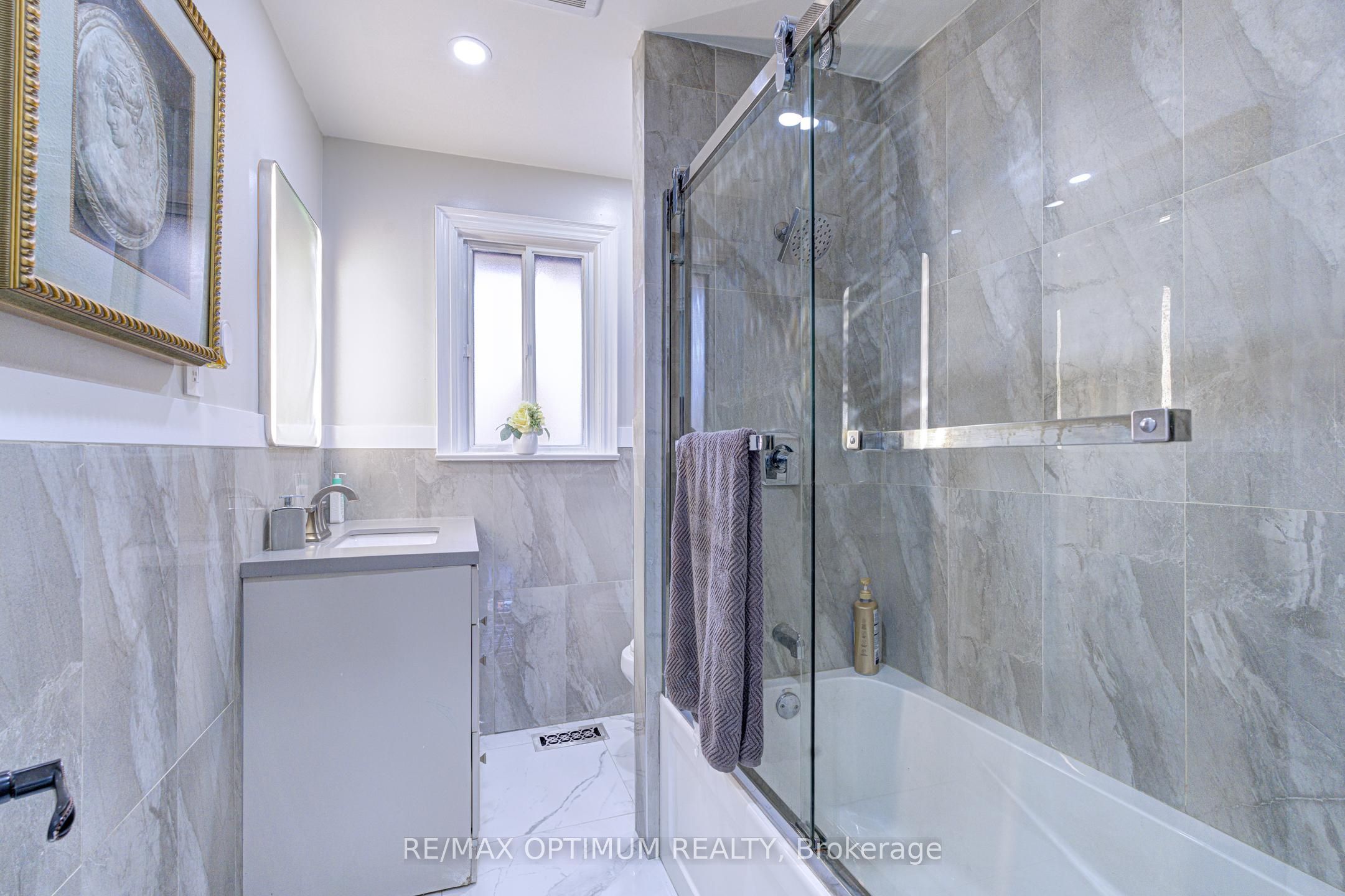 6 Evernby Boulevard Property Photo 18