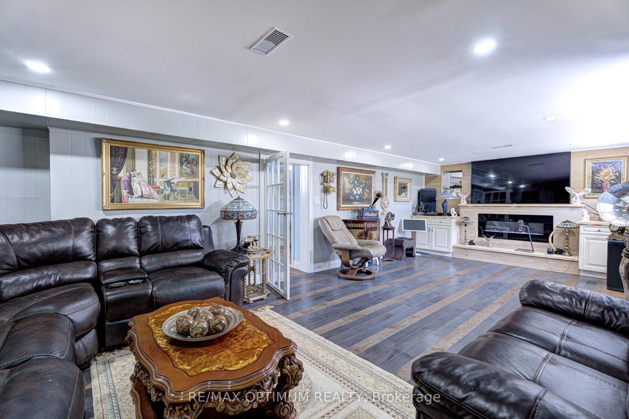 6 Evernby Boulevard Property Photo 27