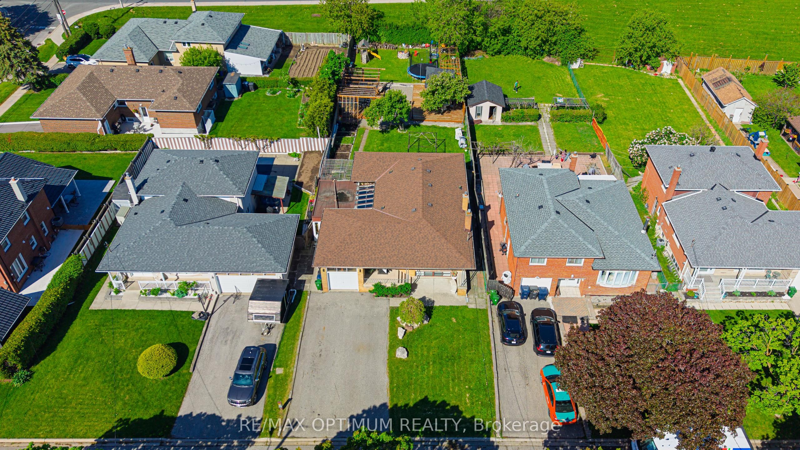 6 Evernby Boulevard Property Photo 46