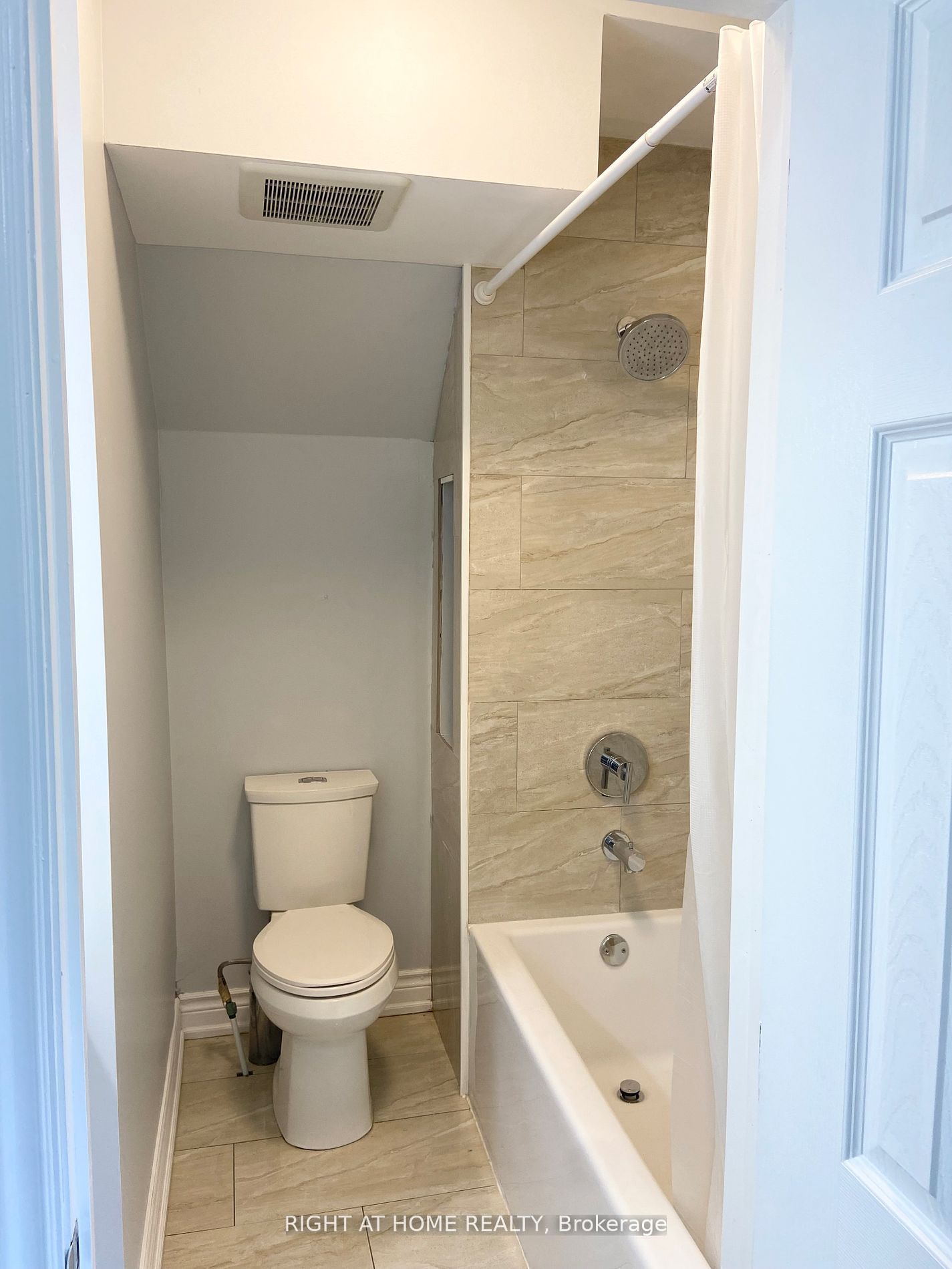 184 Rosemount Avenue Main Property Photo 6