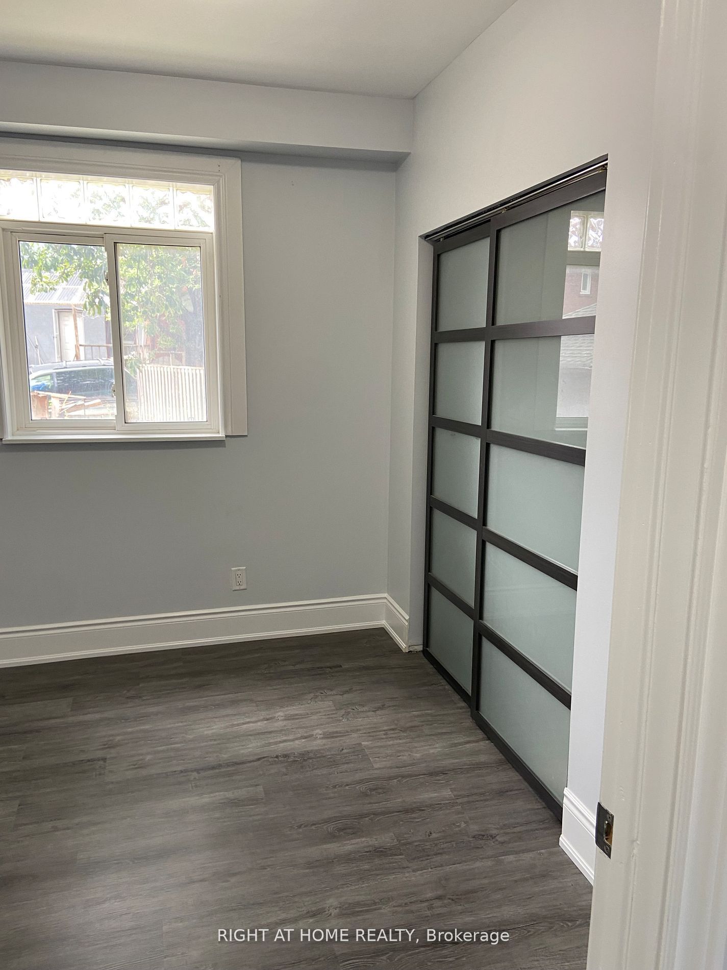 184 Rosemount Avenue Main Property Photo 7