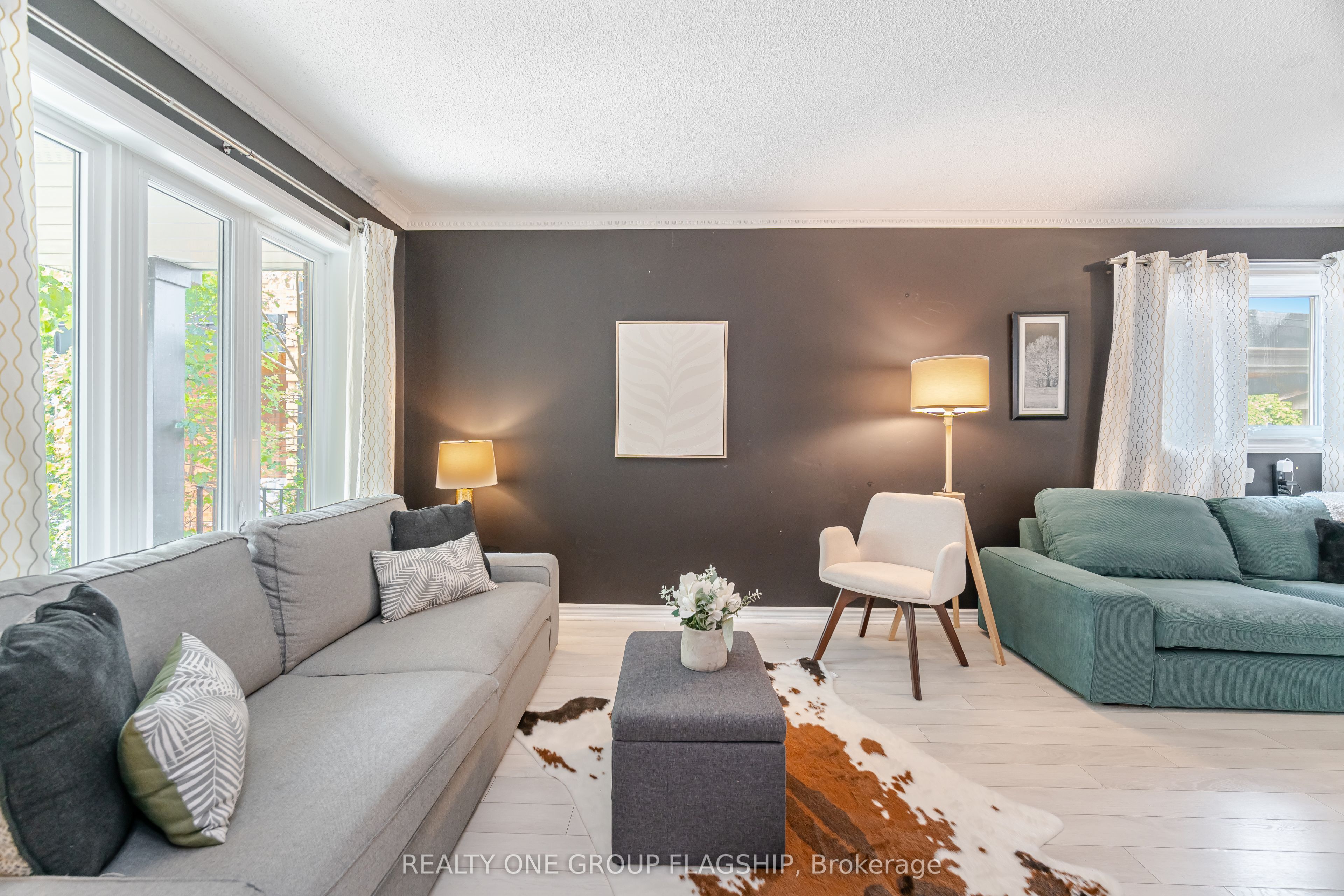 7267 Windbreak Court Property Photo 11
