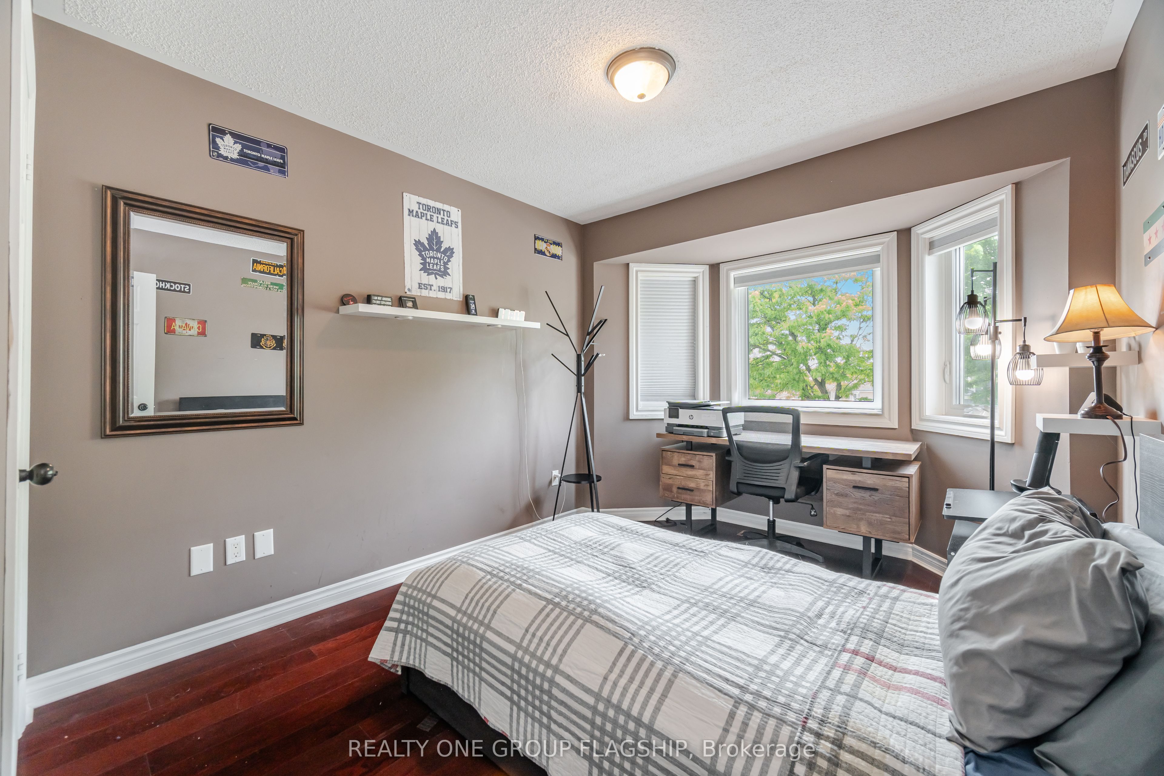 7267 Windbreak Court Property Photo 28