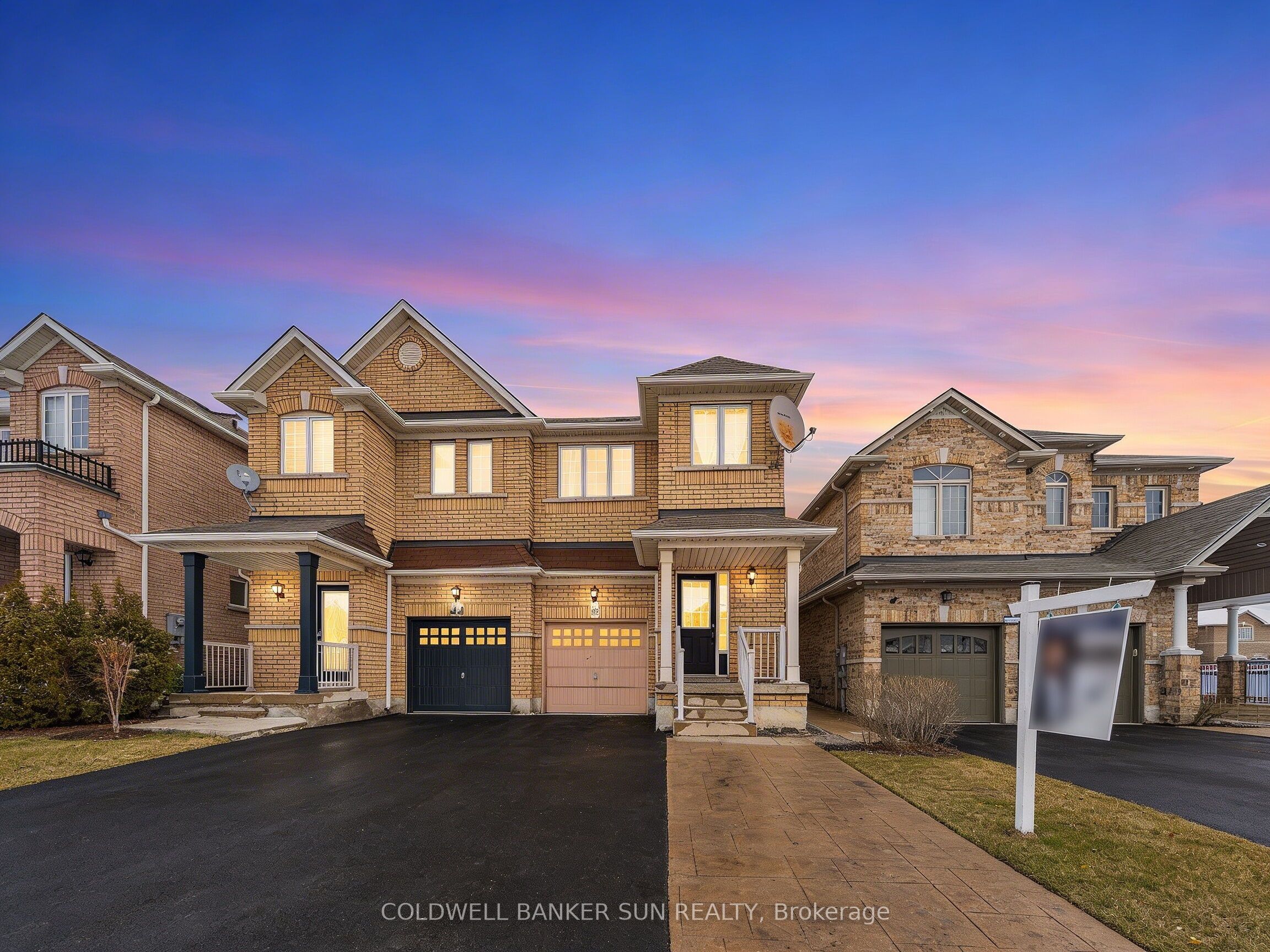 146 Crystalview Crescent Property Photo 1