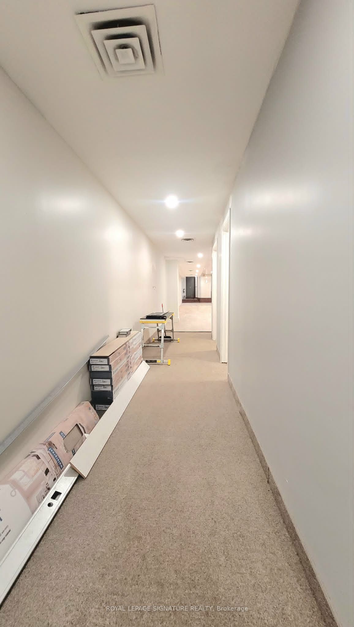 300 Lakeshore Road E 2 Property Photo 4