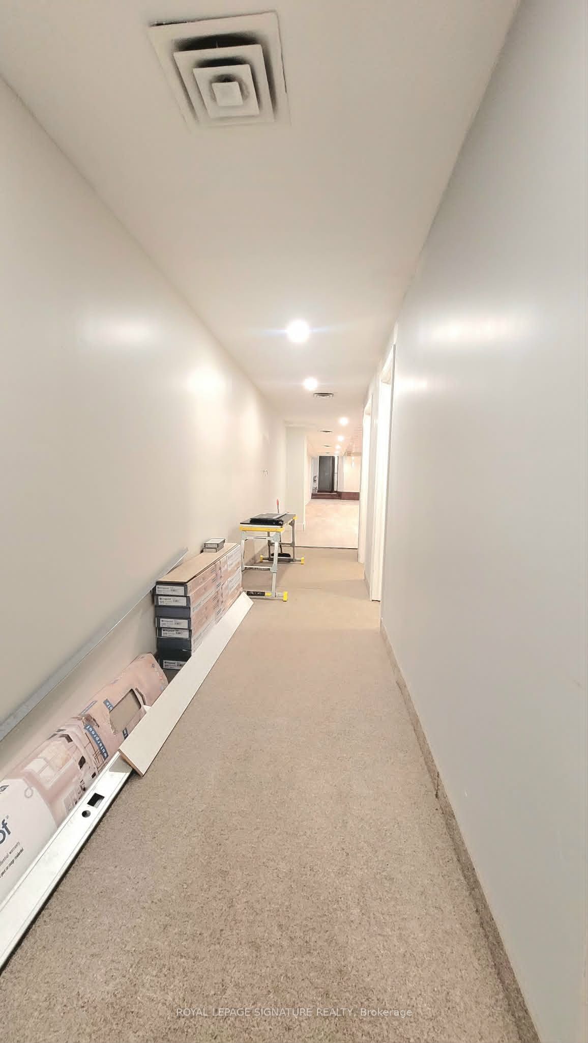 300 Lakeshore Road E 2 Property Photo 14