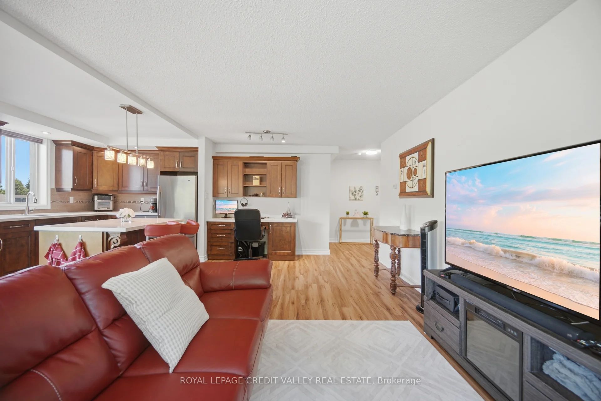 8351 Mclaughlin Road E 407 Property Photo 15