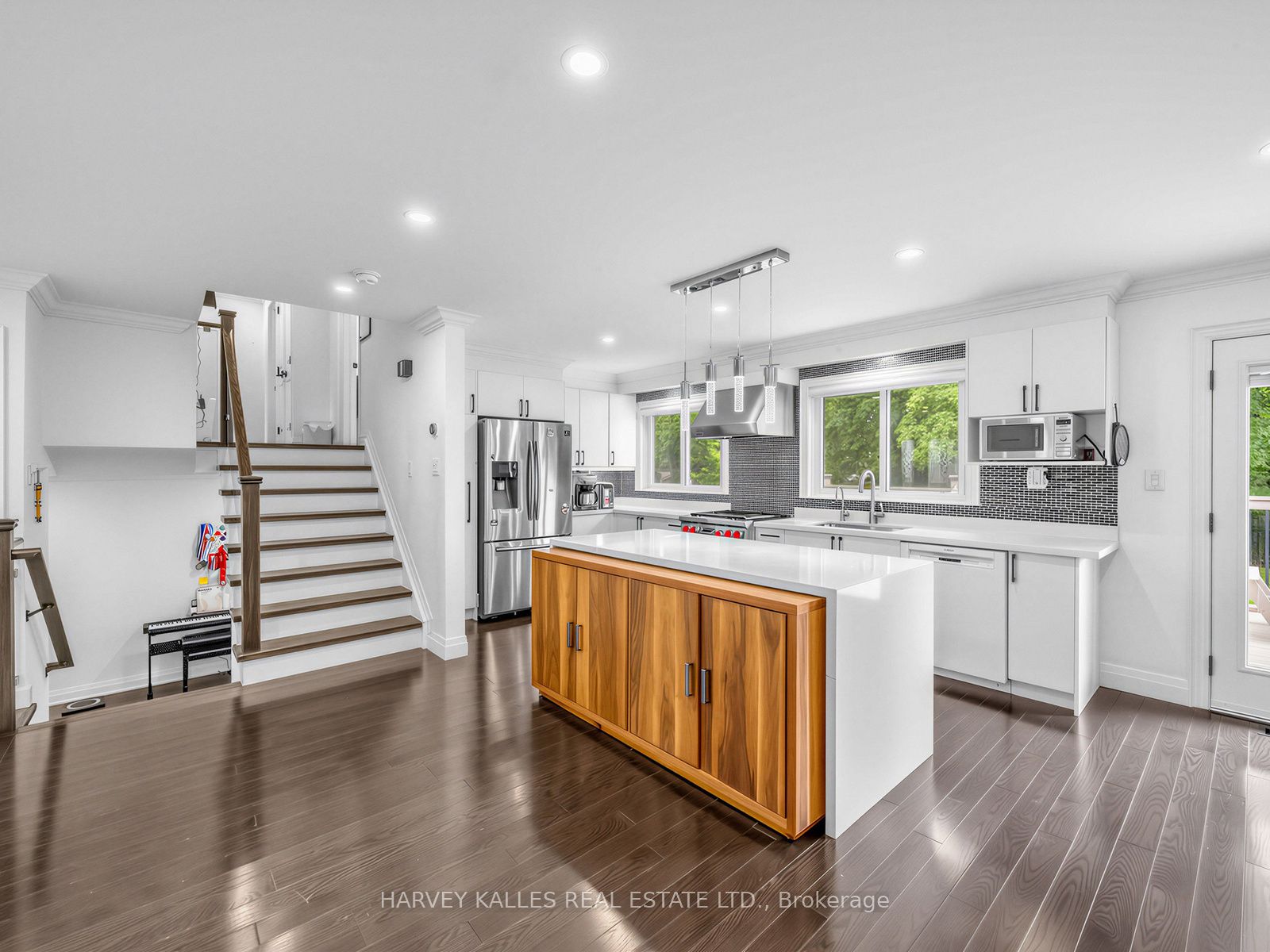 1228 Pallatine Drive Property Photo 10