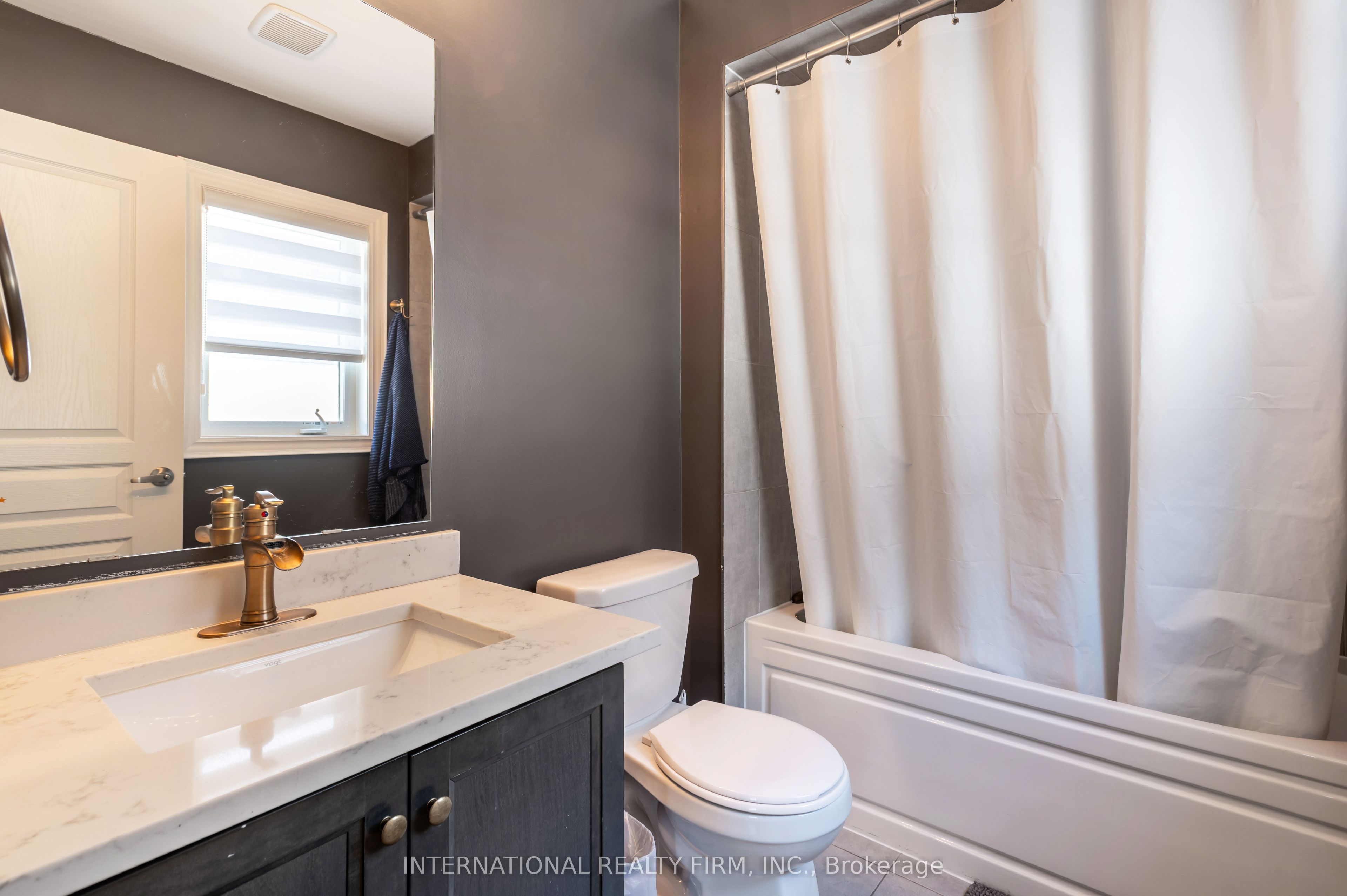 233 Etheridge Avenue Property Photo 20
