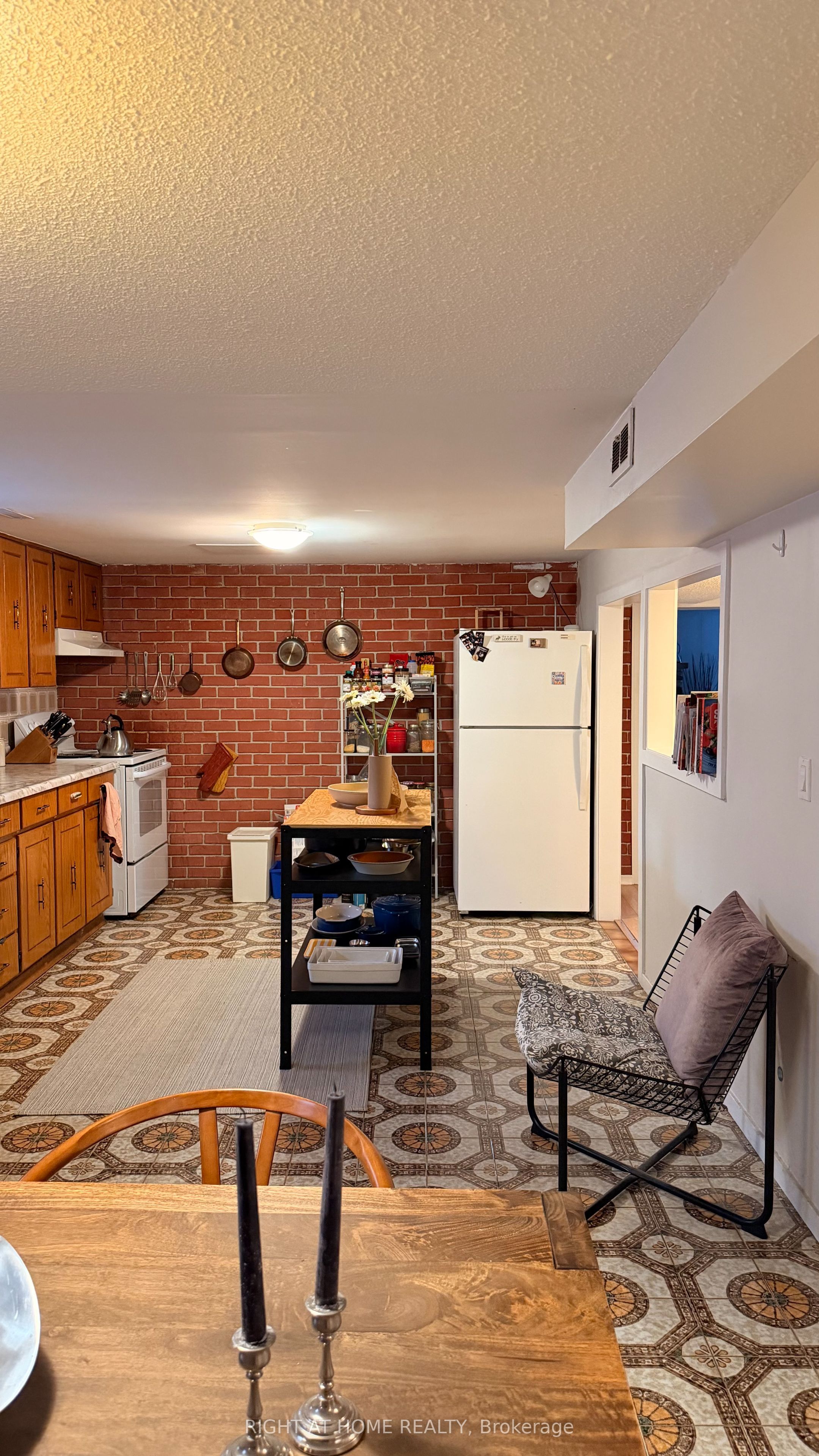 7673 Darcel Avenue Bsmt Property Photo 3