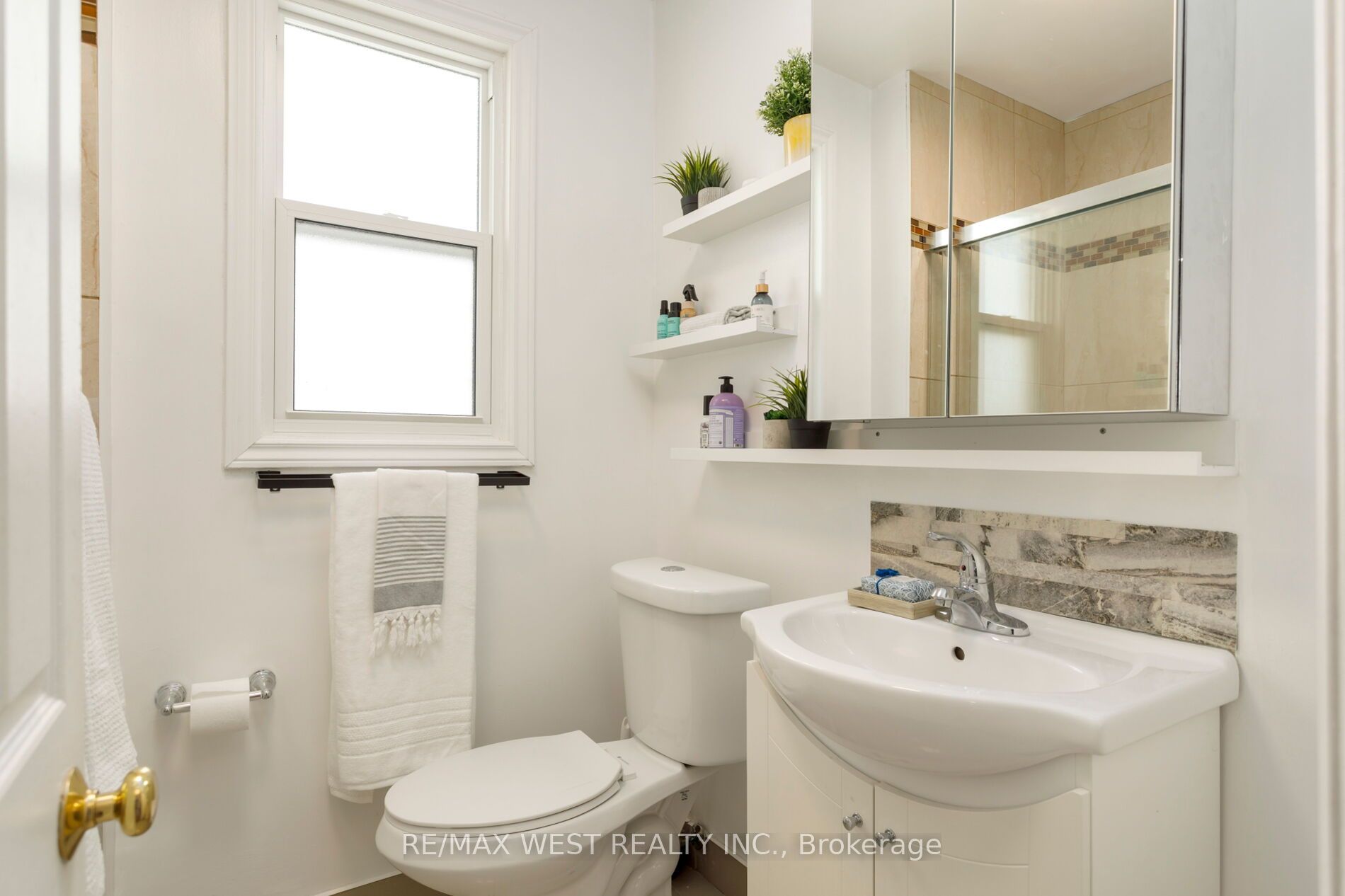 42 Stephen Drive Property Photo 19
