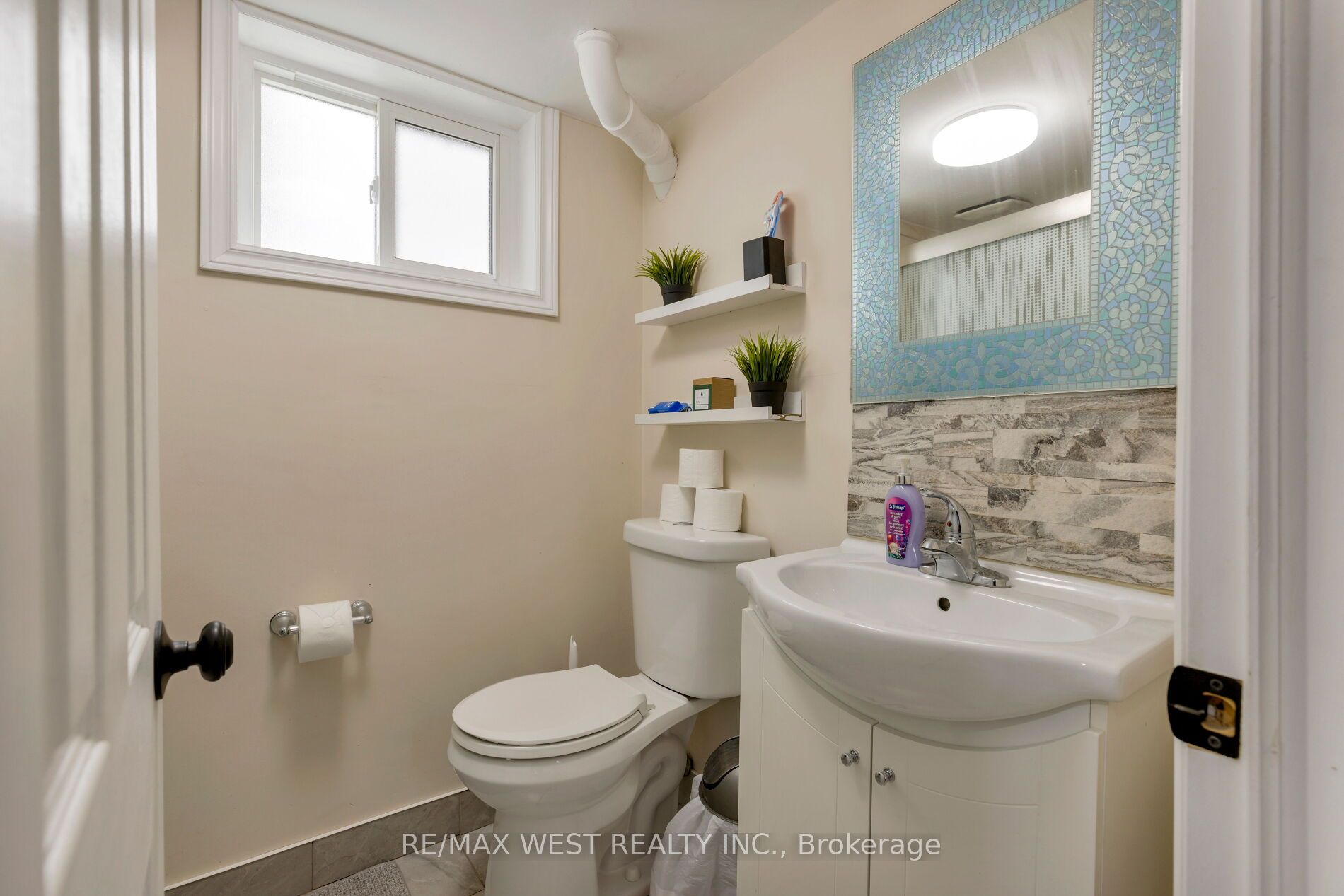 42 Stephen Drive Property Photo 45