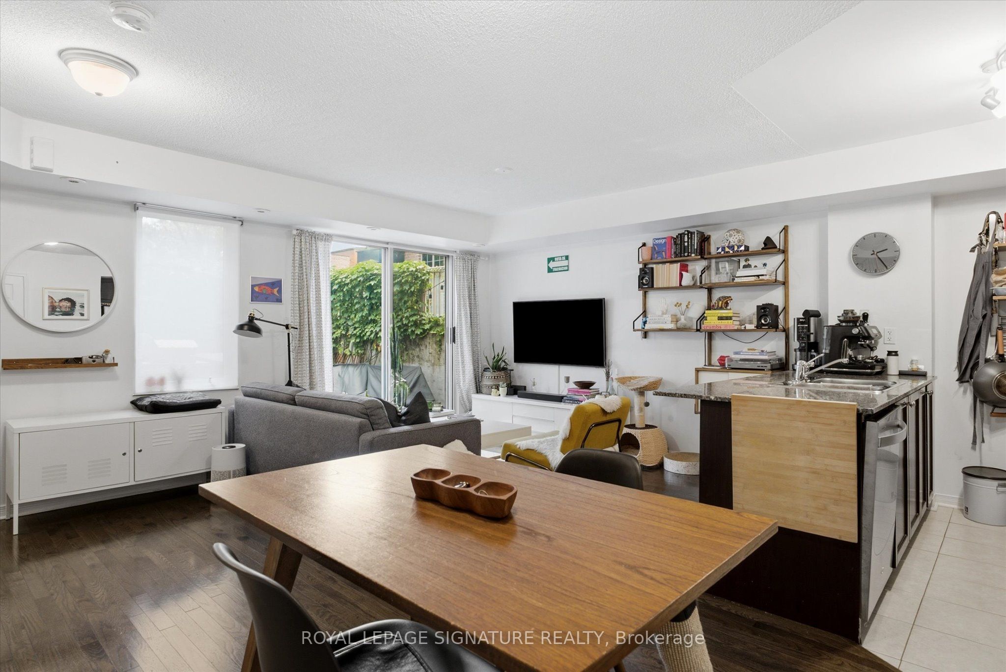 5 Elsie Lane Th135 Property Photo 8