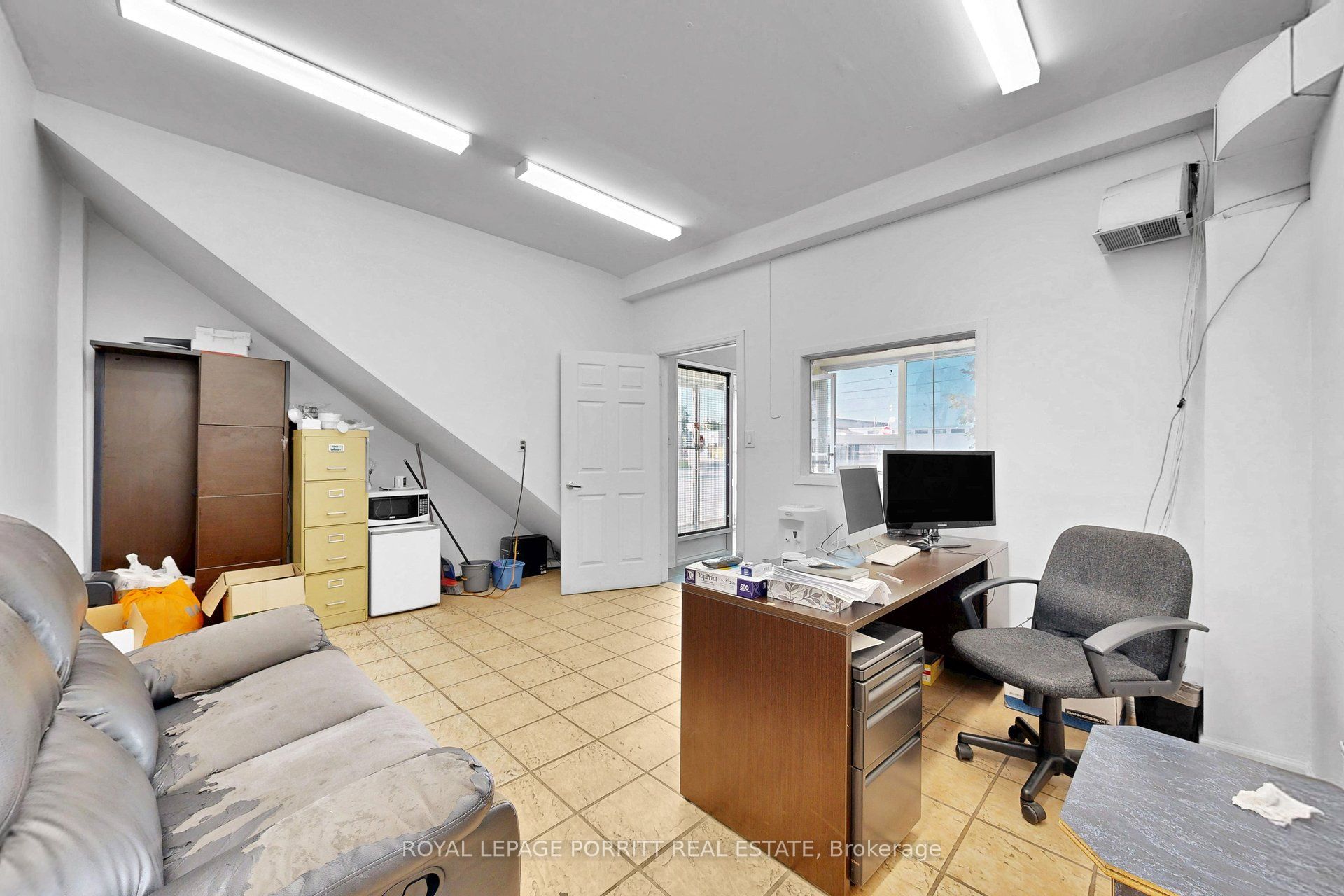 1 Towns Road N Property Photo 7