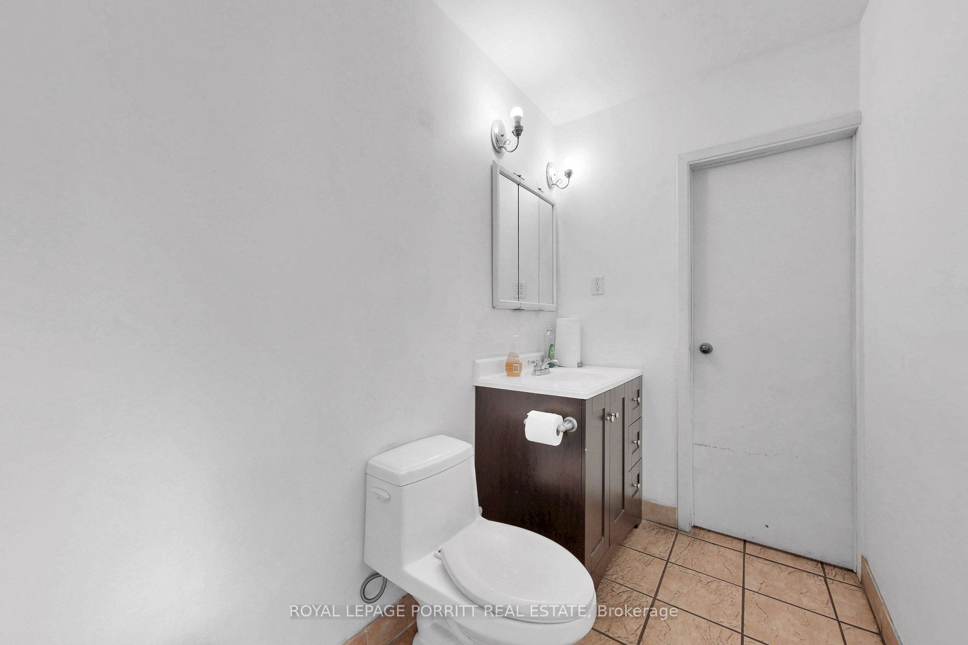 1 Towns Road N Property Photo 14