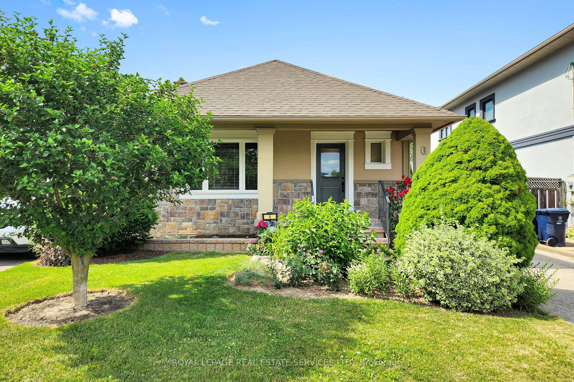 6 Parkchester Road Property Photo 1