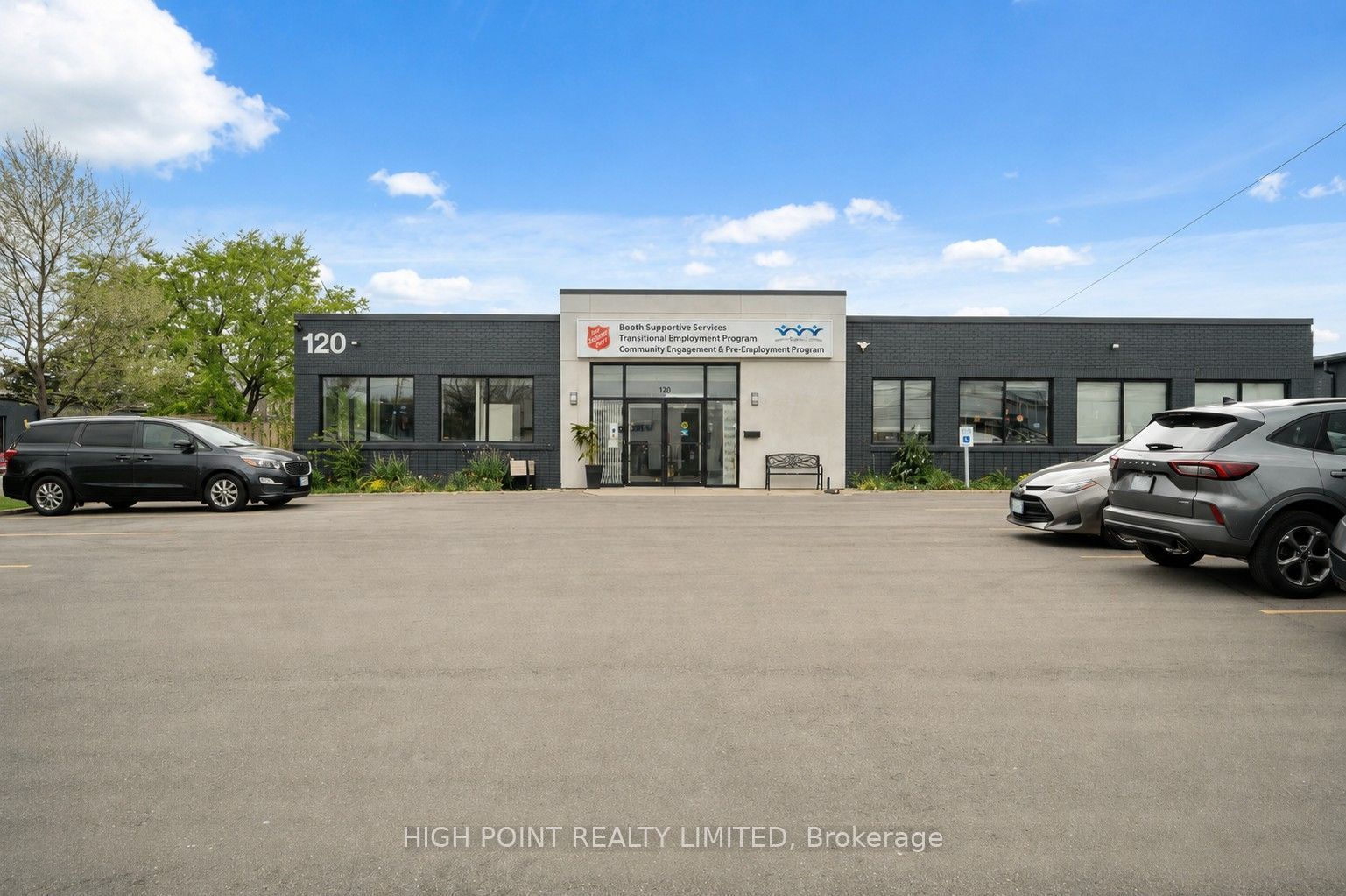 116-120 Tycos Drive Property Photo 3