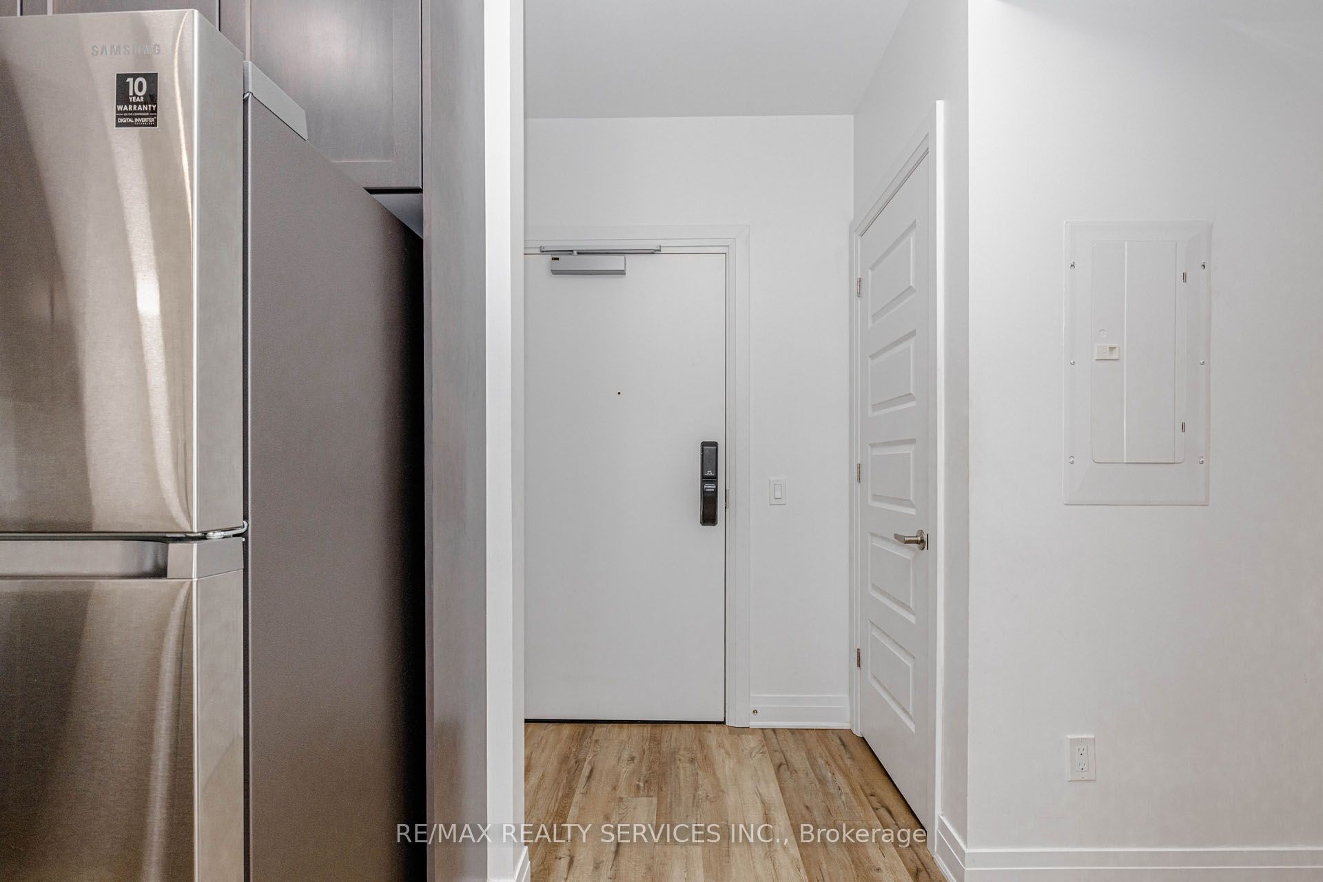 95 Dundas Street W 101 Property Photo 15