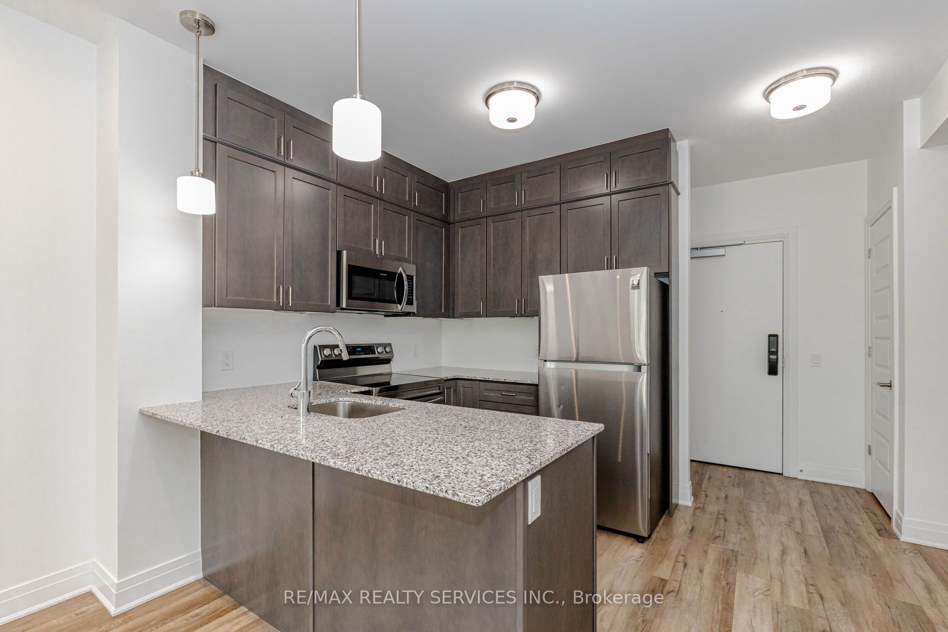 95 Dundas Street W 101 Property Photo 19