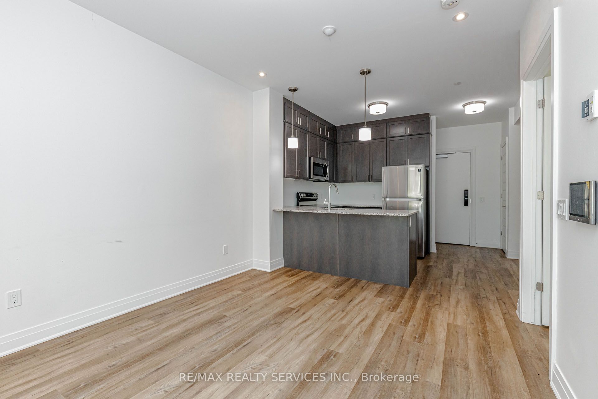 95 Dundas Street W 101 Property Photo 22