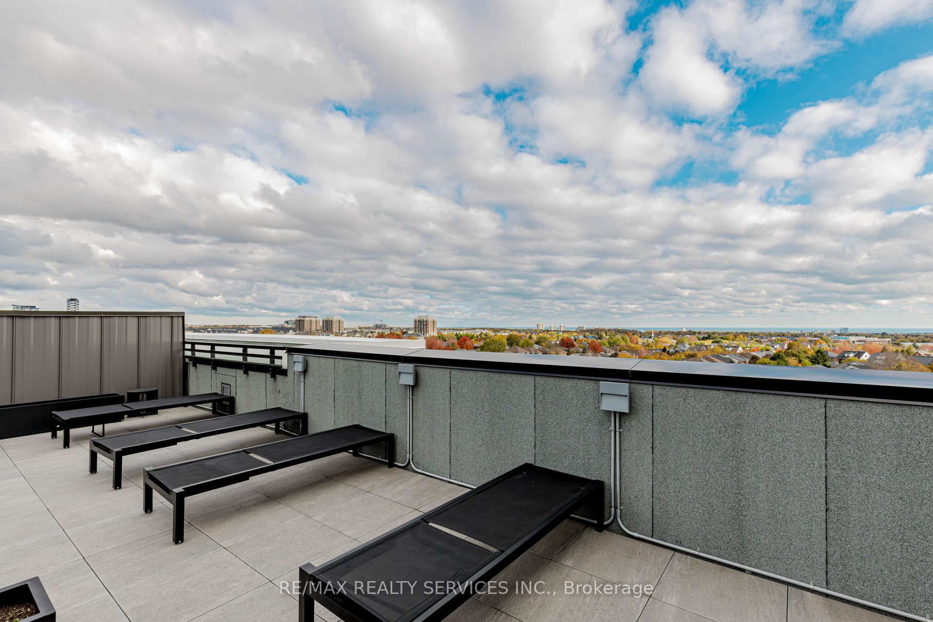 95 Dundas Street W 101 Property Photo 35
