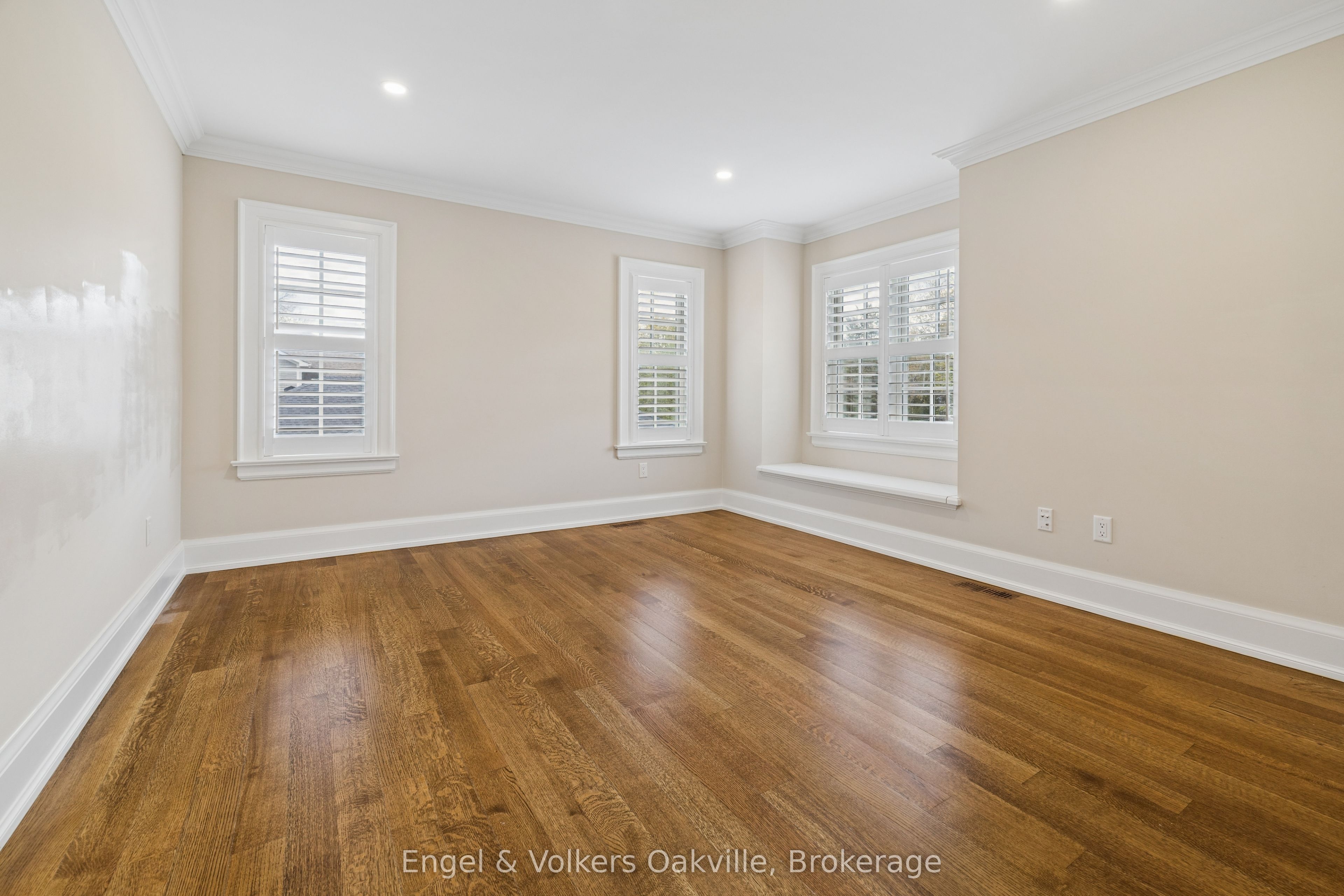 1182 Streambank Drive Property Photo 32