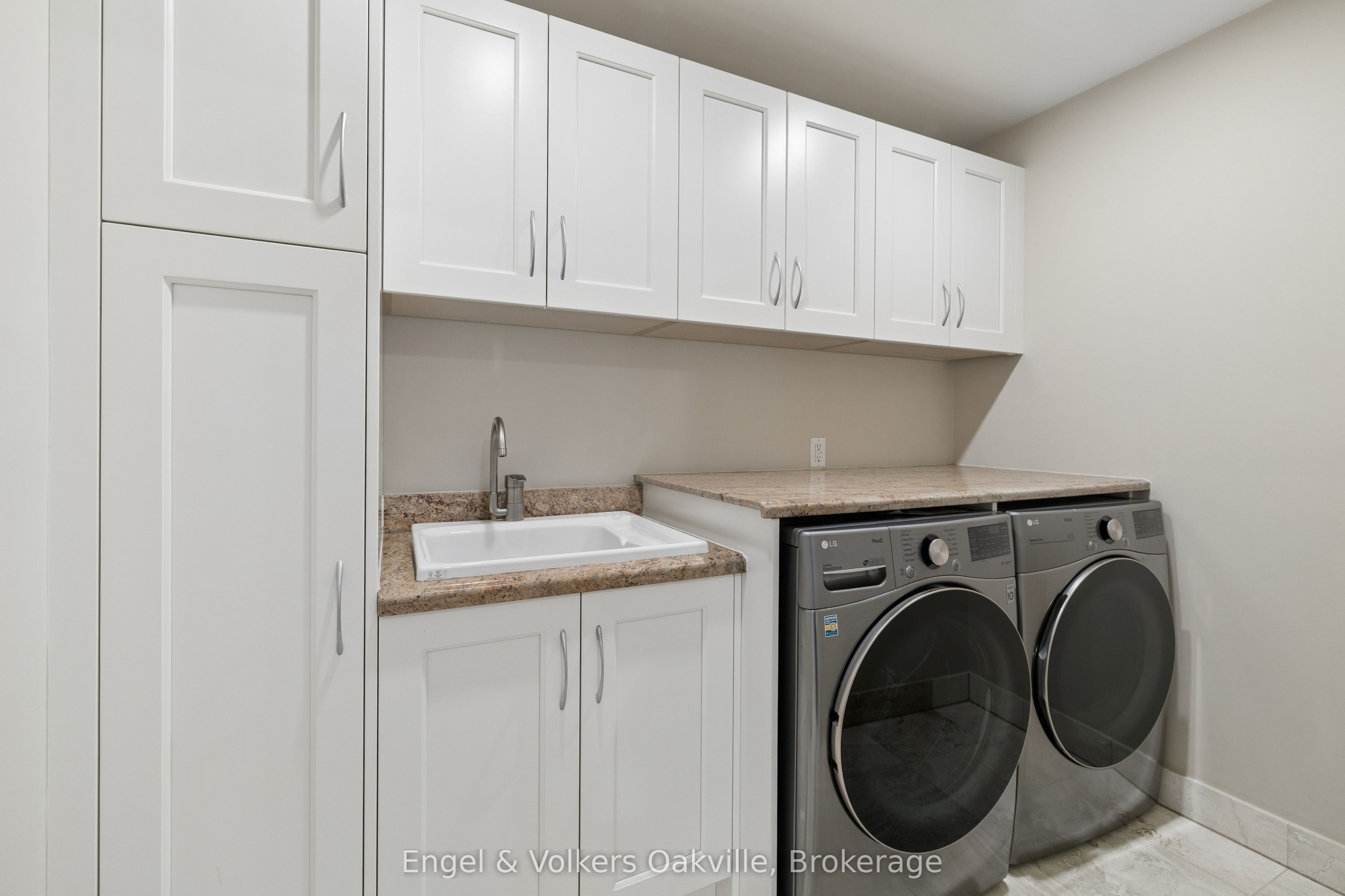 1182 Streambank Drive Property Photo 33