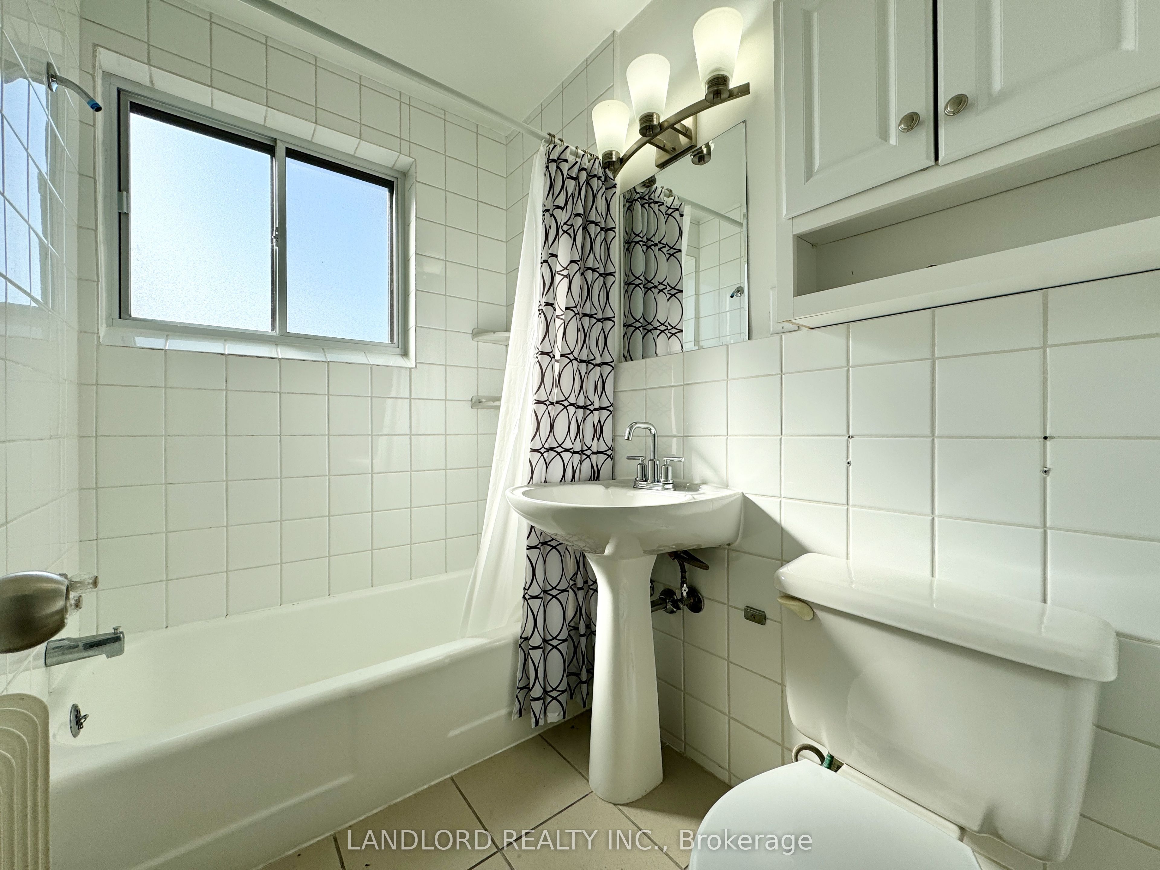 2696 Lake Shore Boulevard W 5 Property Photo 8