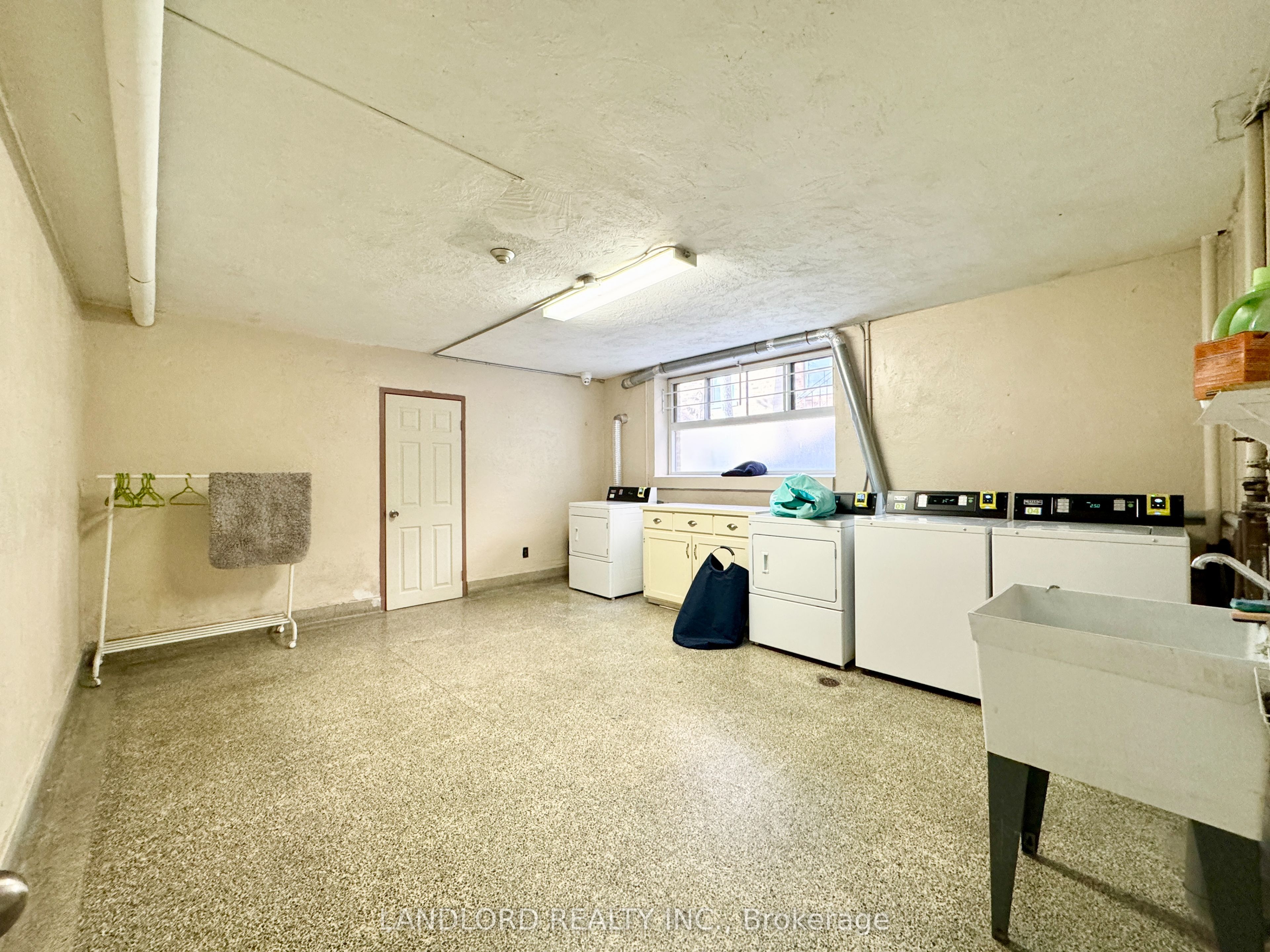 2696 Lake Shore Boulevard W 5 Property Photo 14