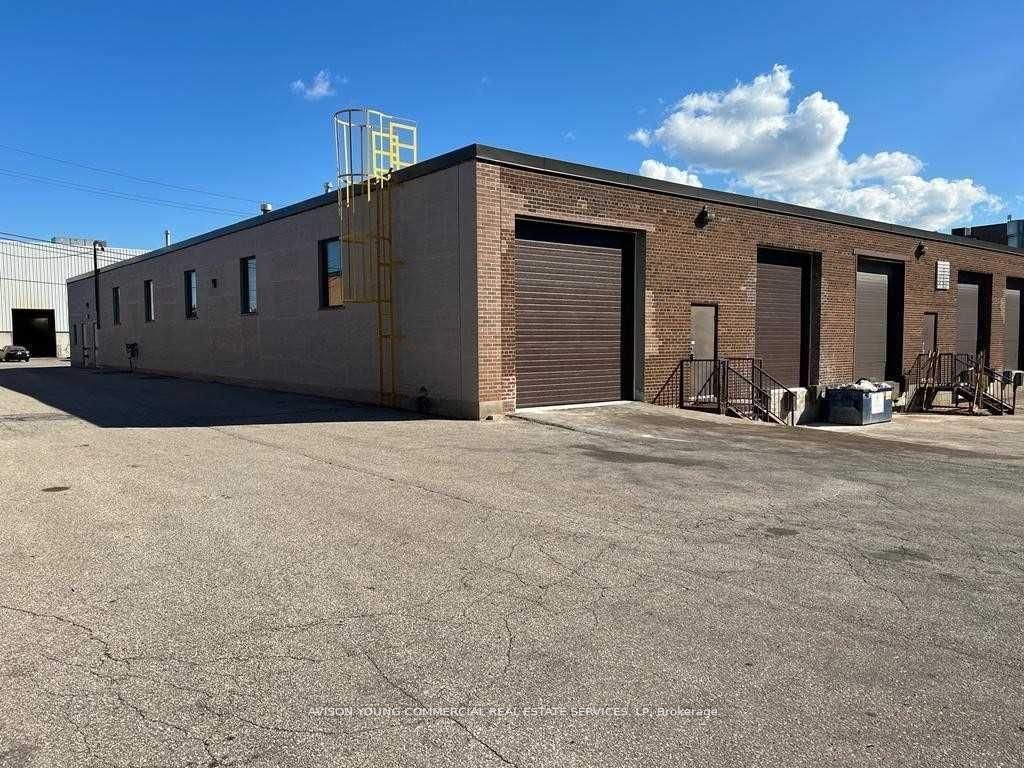 1547 Sedlescomb Drive Property Photo 3